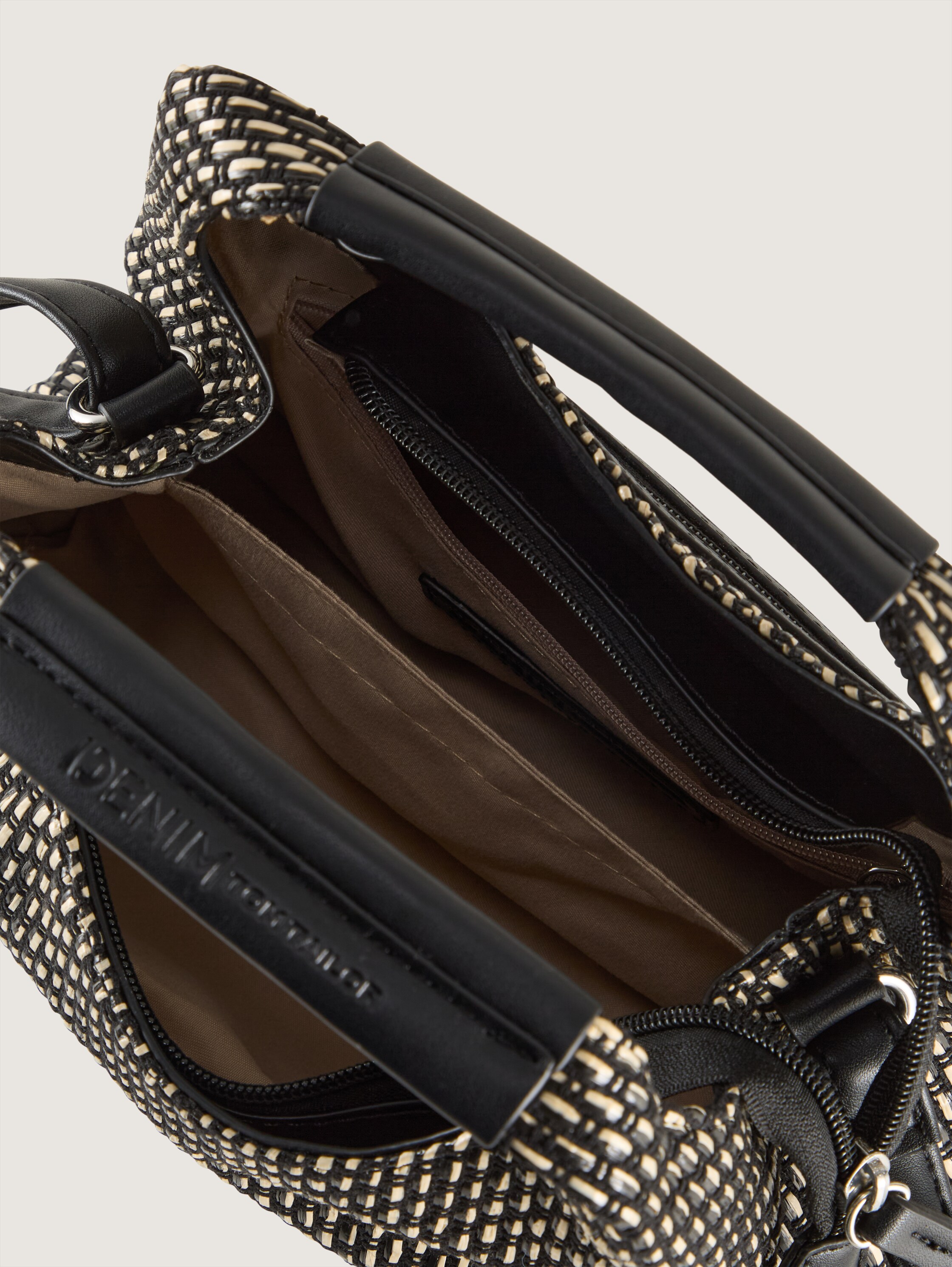 TTLEANA M Umhängetasche - blacksand - 