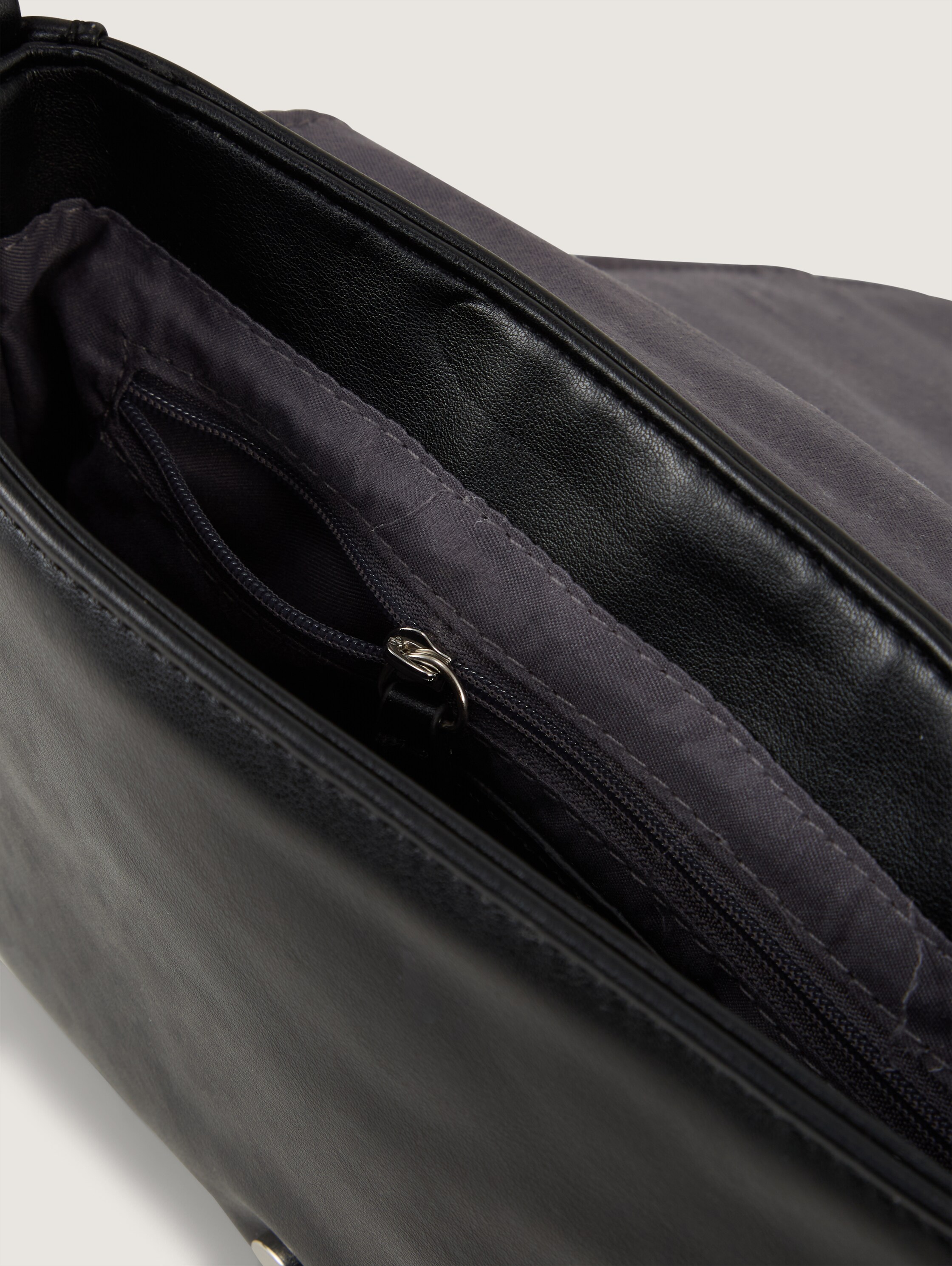 TTMILLA S Umhängetasche mit Umschlag - schwarz_black - 