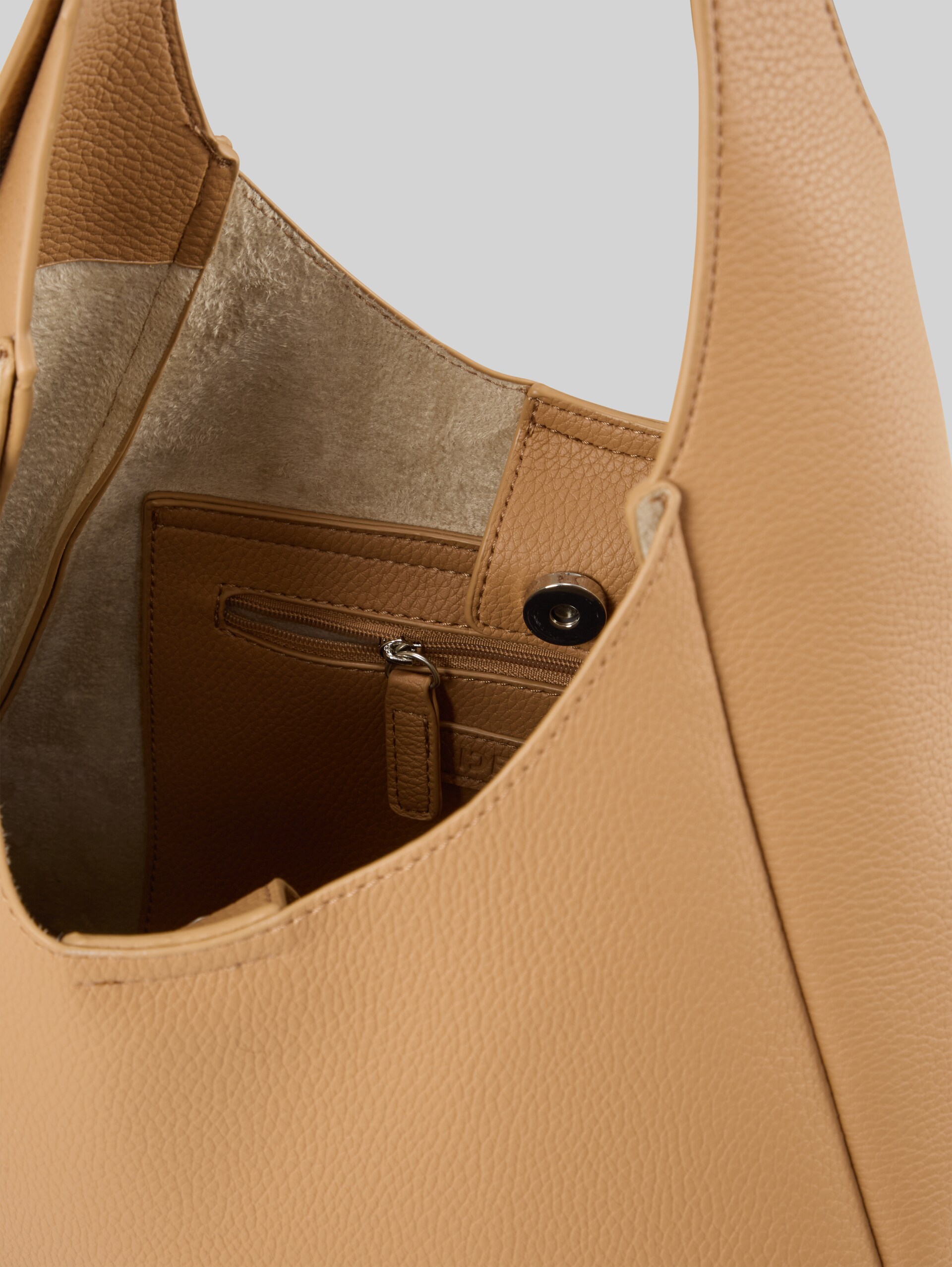TTJESSIE M Faux leather pouch bag with magnetic fastening - camel / camel nature - side product view 