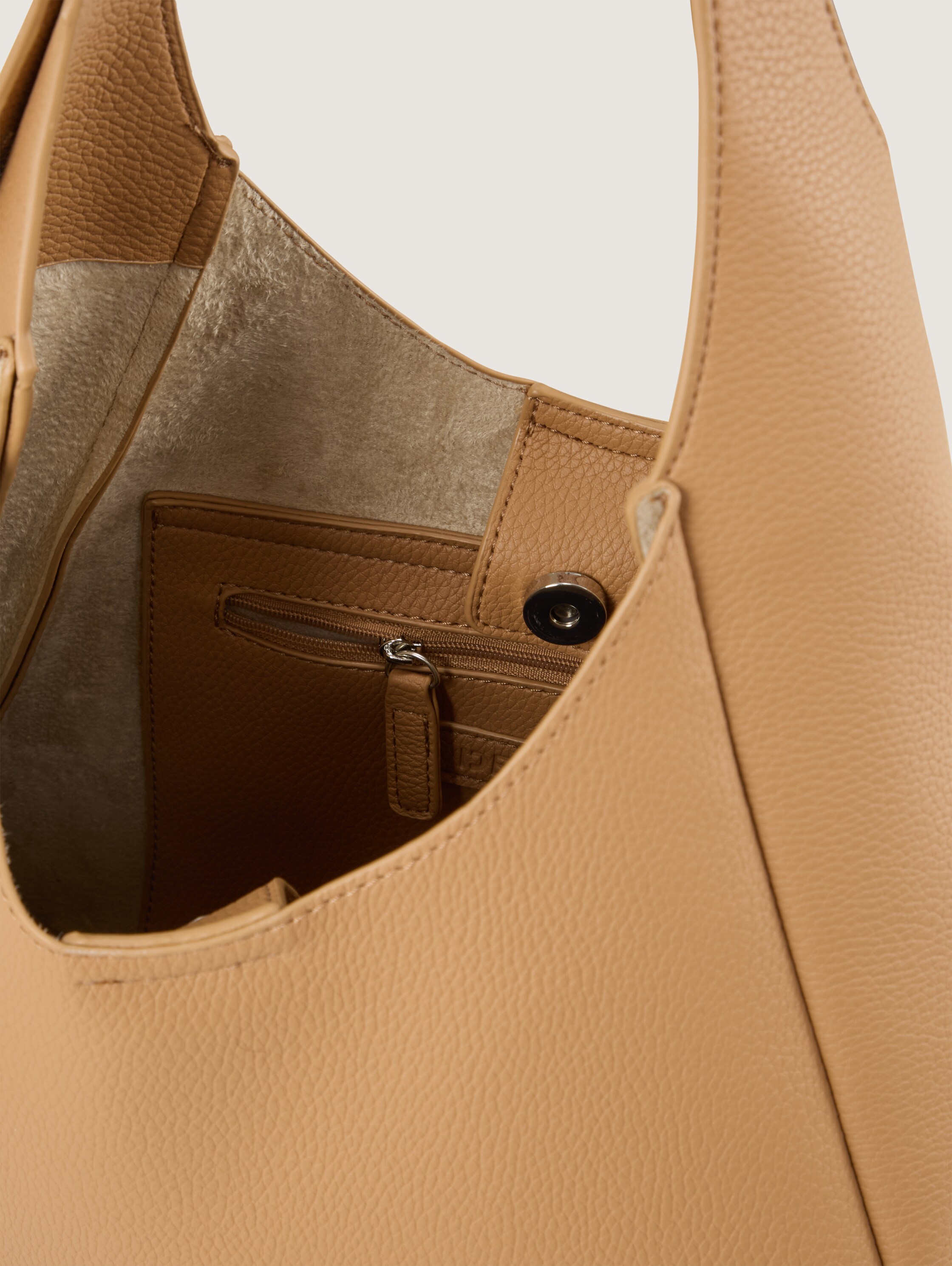 TTJESSIE M Beuteltasche mit Magnetverschluss - camel_camel_nature - 