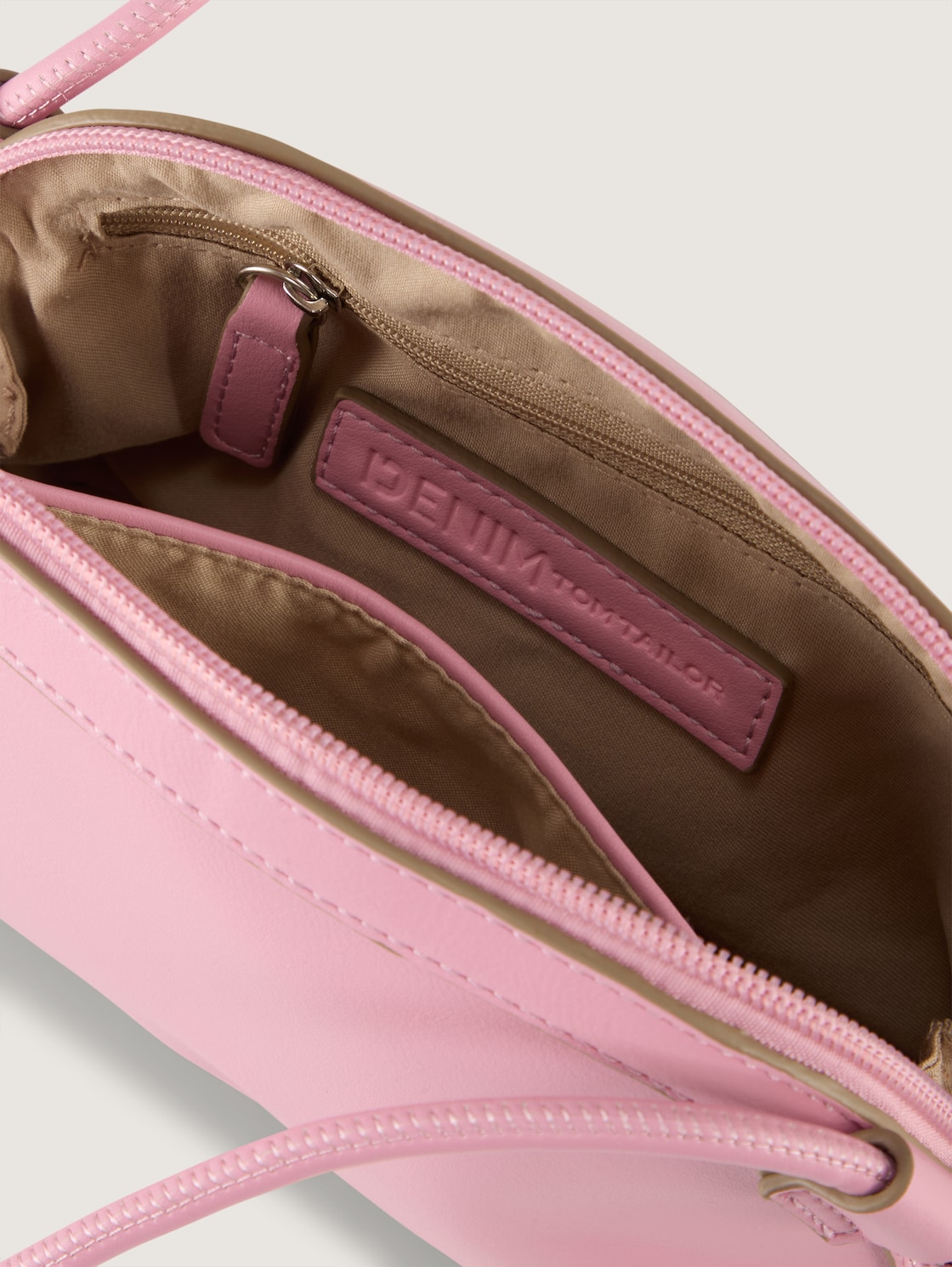 TTMADELYN XS Umhängetasche mit Kordelriemen - pink /pink - seitliche Produkt-Ansicht 