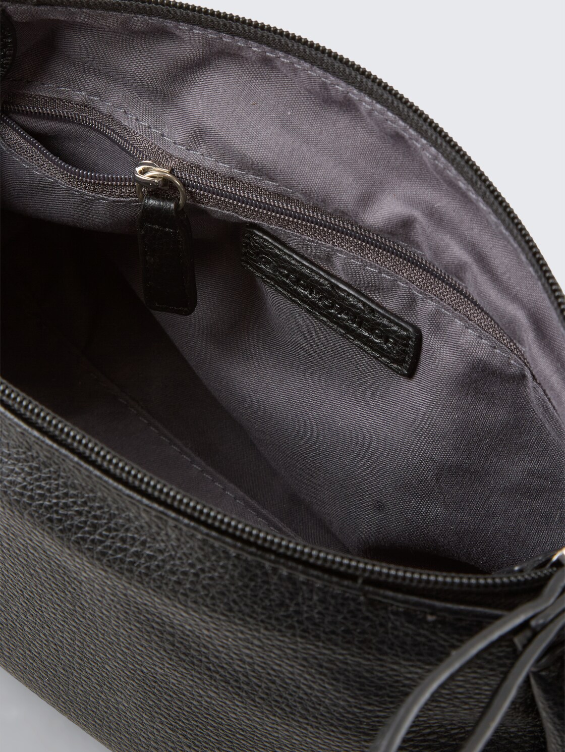 TTCASSIA S Umhängetasche aus Lederimitat - schwarz / black - seitliche Produkt-Ansicht 