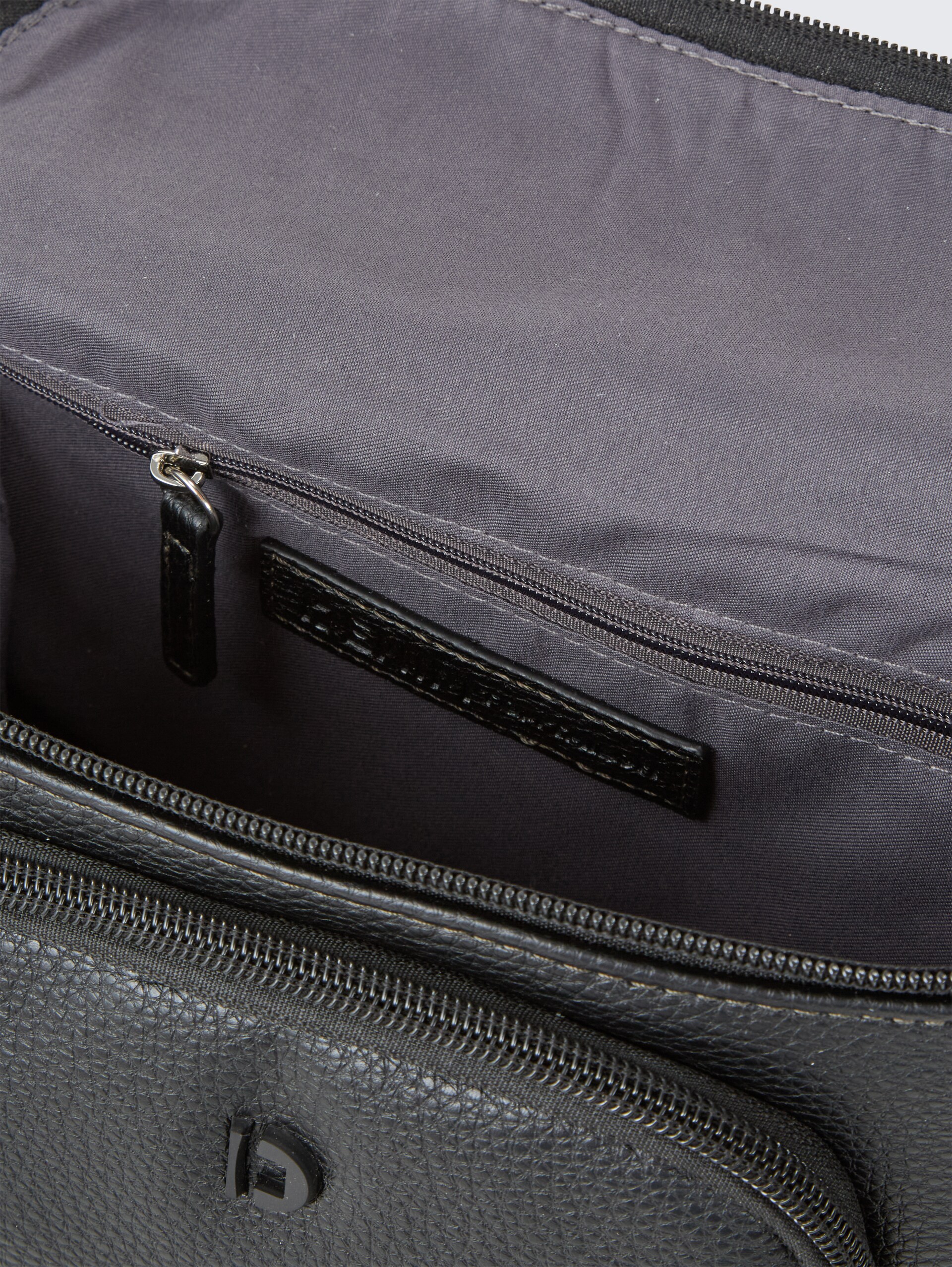TTFARA M Umhängetasche aus Lederimitat - schwarz / black - seitliche Produkt-Ansicht 