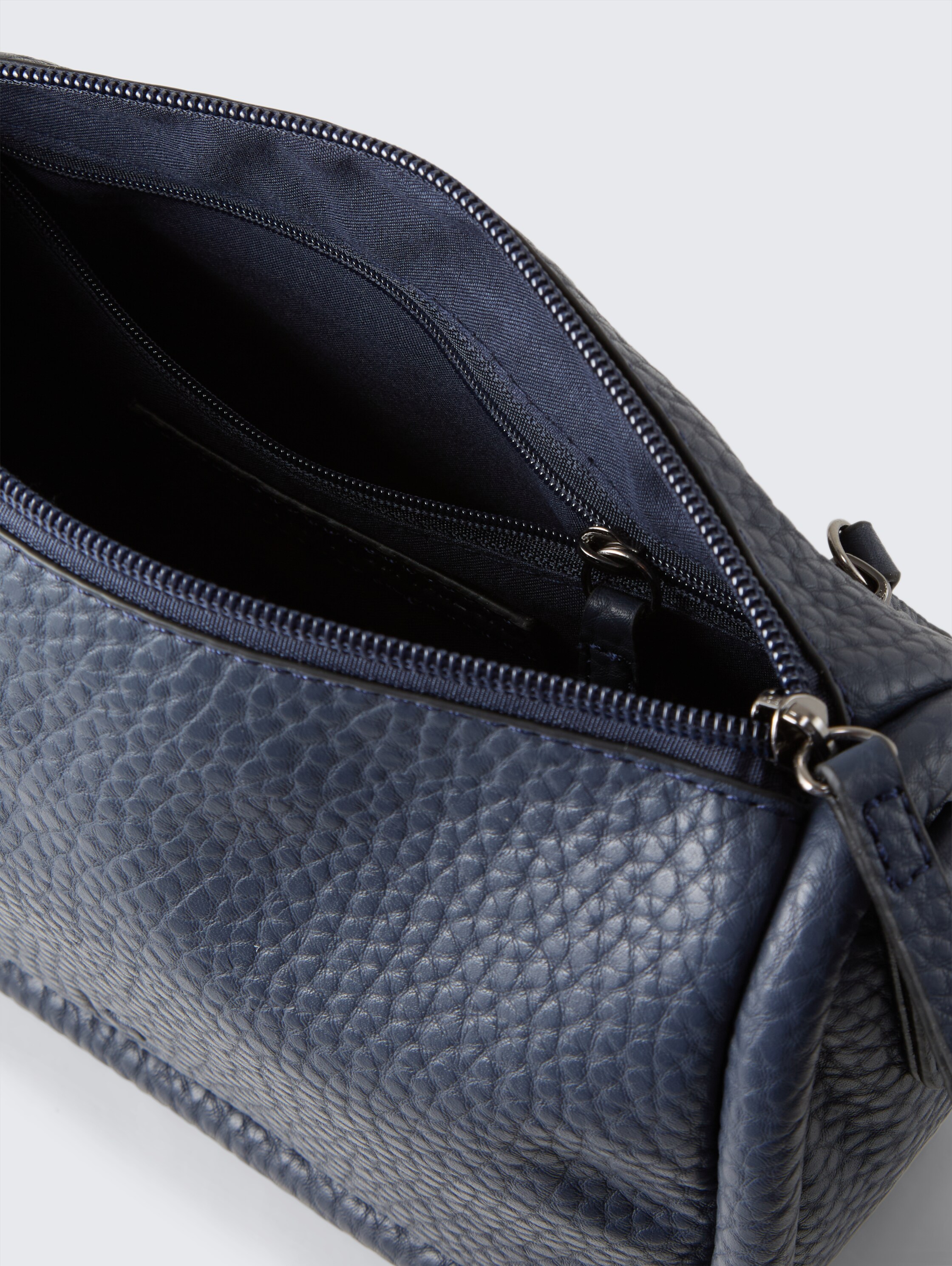 TTFINNA S schoudertas met decoratieve hanger - dark blue - zijaanzicht product