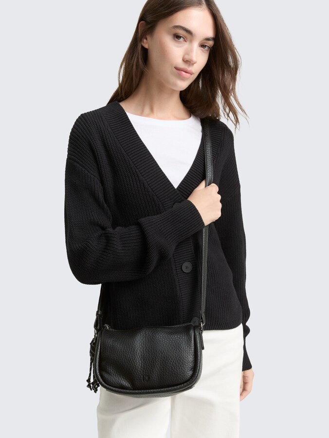 TTFINNA S Umhängetasche mit dekorativem Anhänger von Denim Female, schwarz / black