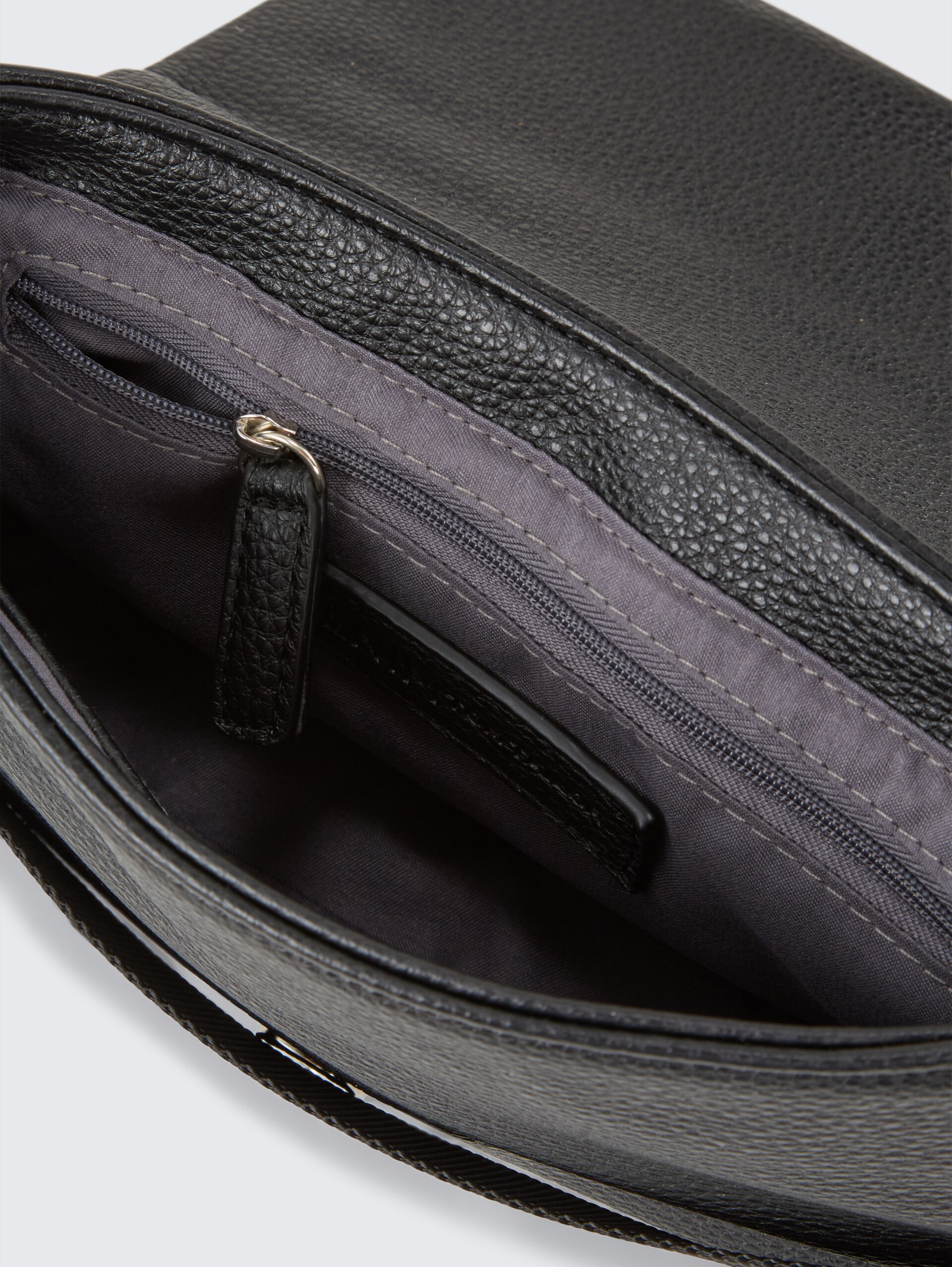 TTMARLOW M Umhängetasche mit Logo-Detail - schwarz / black - seitliche Produkt-Ansicht 