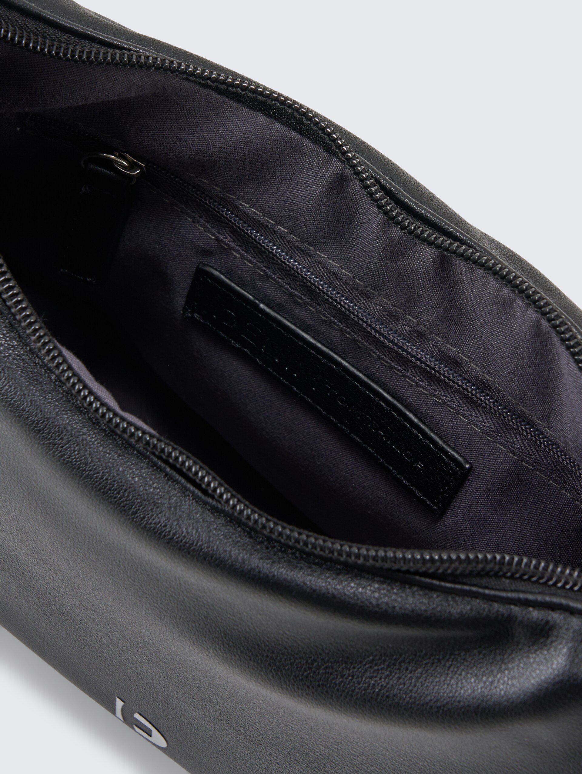 TTMAYE M Umhängetasche mit Wattierung - schwarz / black - seitliche Produkt-Ansicht 