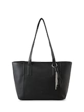 Sélectionné, TTPRIYA L Sac à main avec coutures décoratives par Tom Tailor, noires
