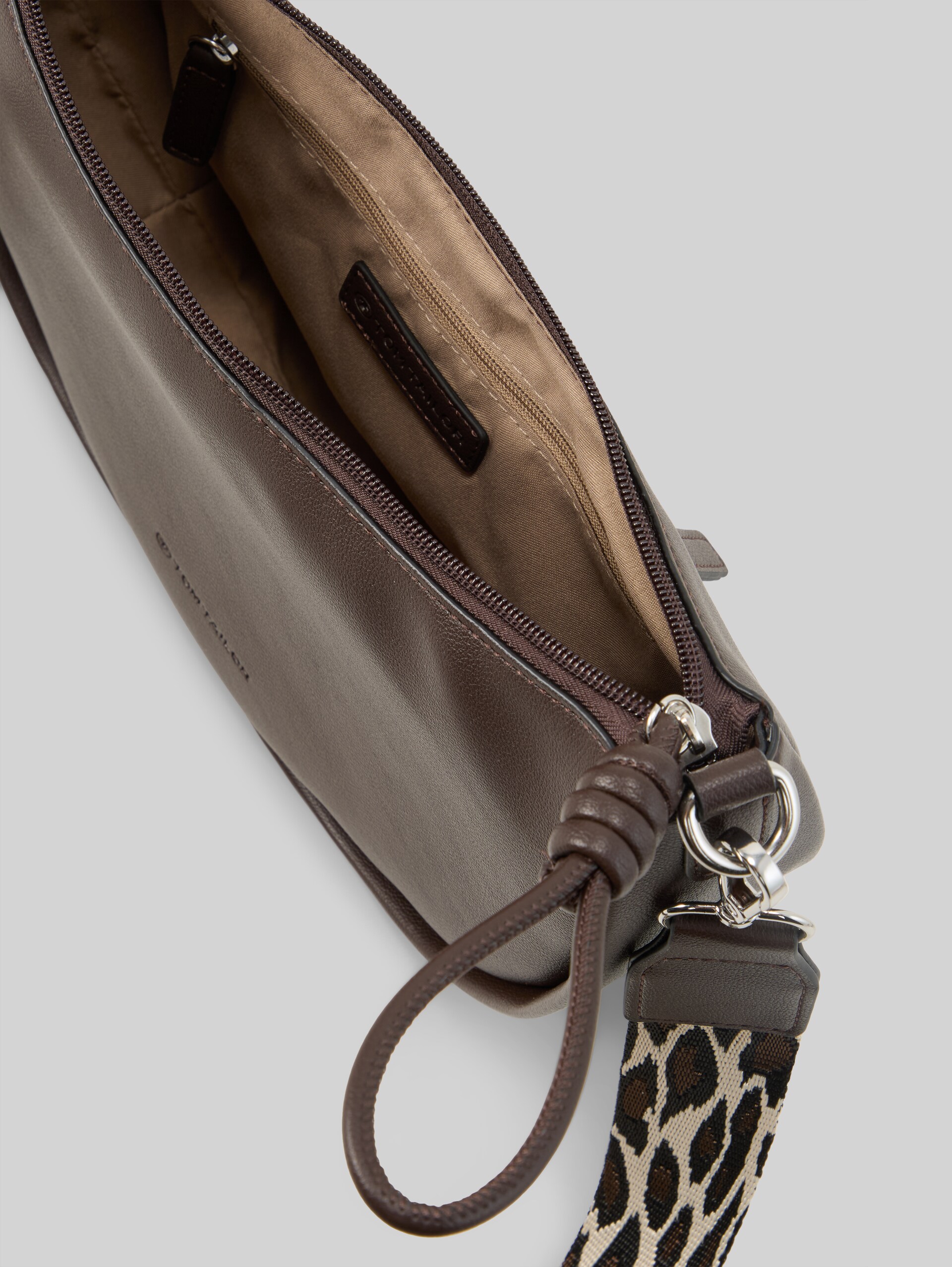 TTTATIANA schoudertas met geweven riem met patroon - dark brown - zijaanzicht product 