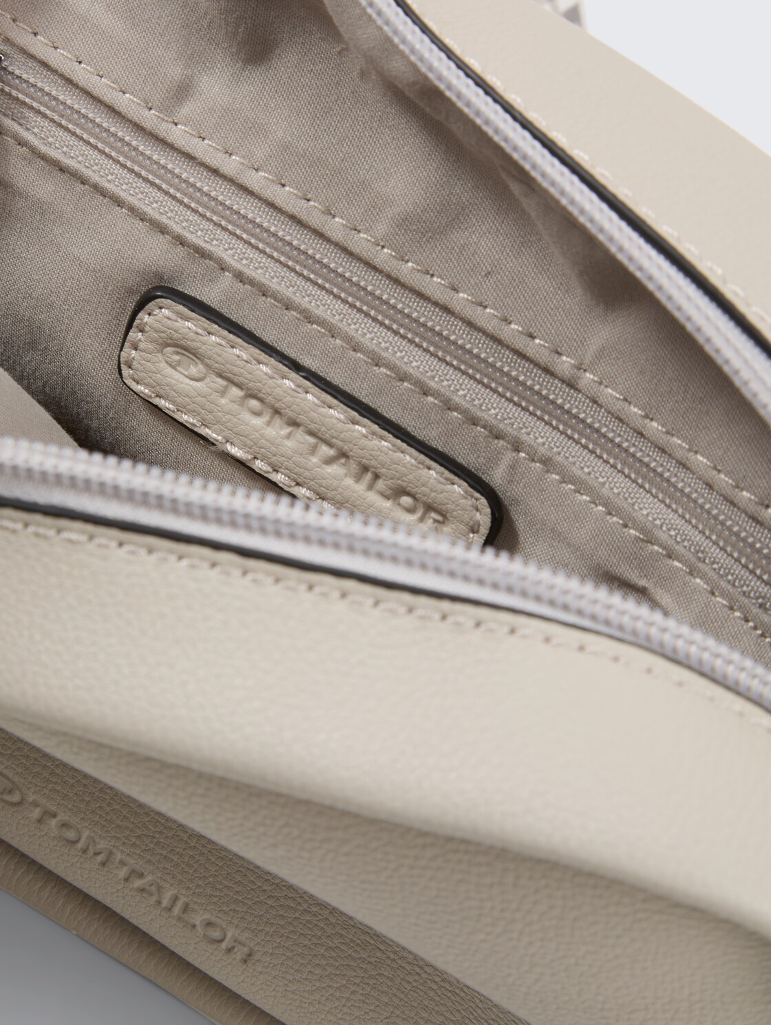 TTTATIANA Umhängetasche mit gemustertem Webriemen - grey - seitliche Produkt-Ansicht 