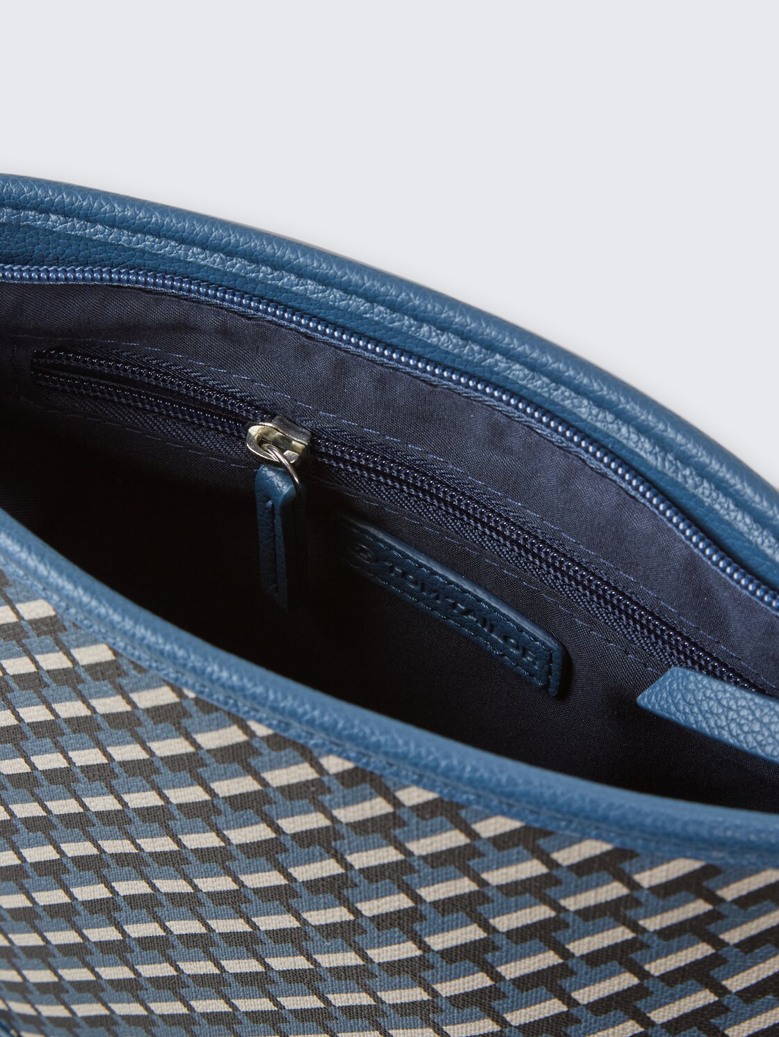 TTXENIA M Umhängetasche mit Allover-Print - blue - seitliche Produkt-Ansicht 