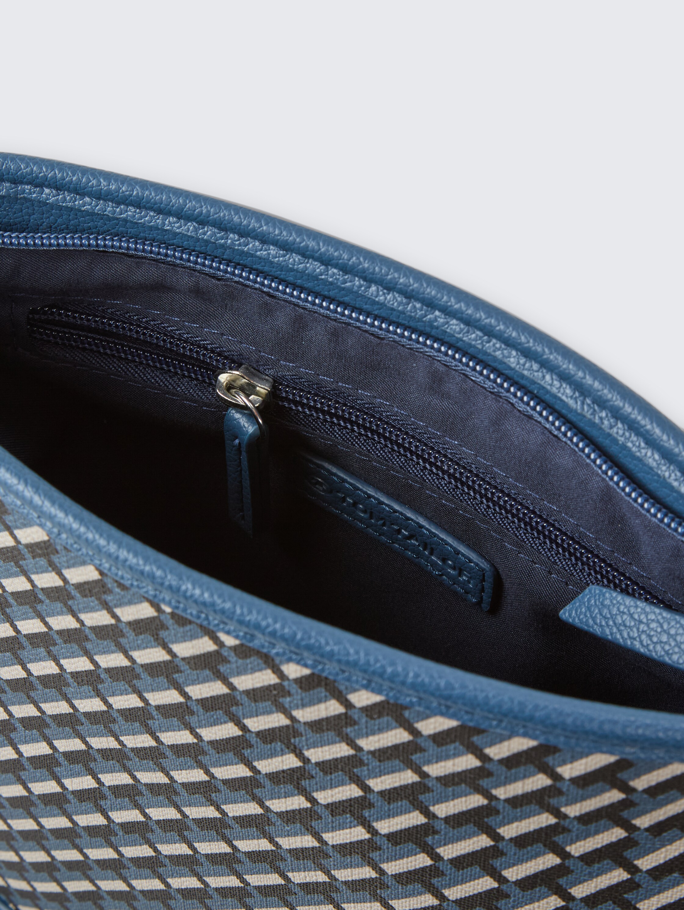 TTXENIA M Sac à bandoulière avec imprimé allover - blue - vue latérale du produit 