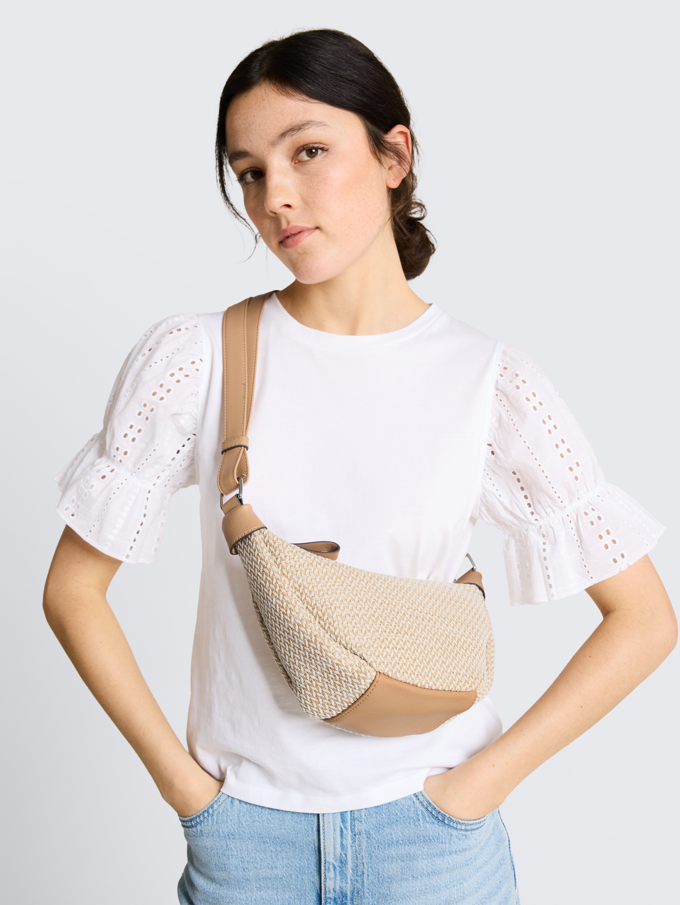 TTLIRIEL RAFFIA M Umhängetasche in Flecht-Optik - beige_beige - 