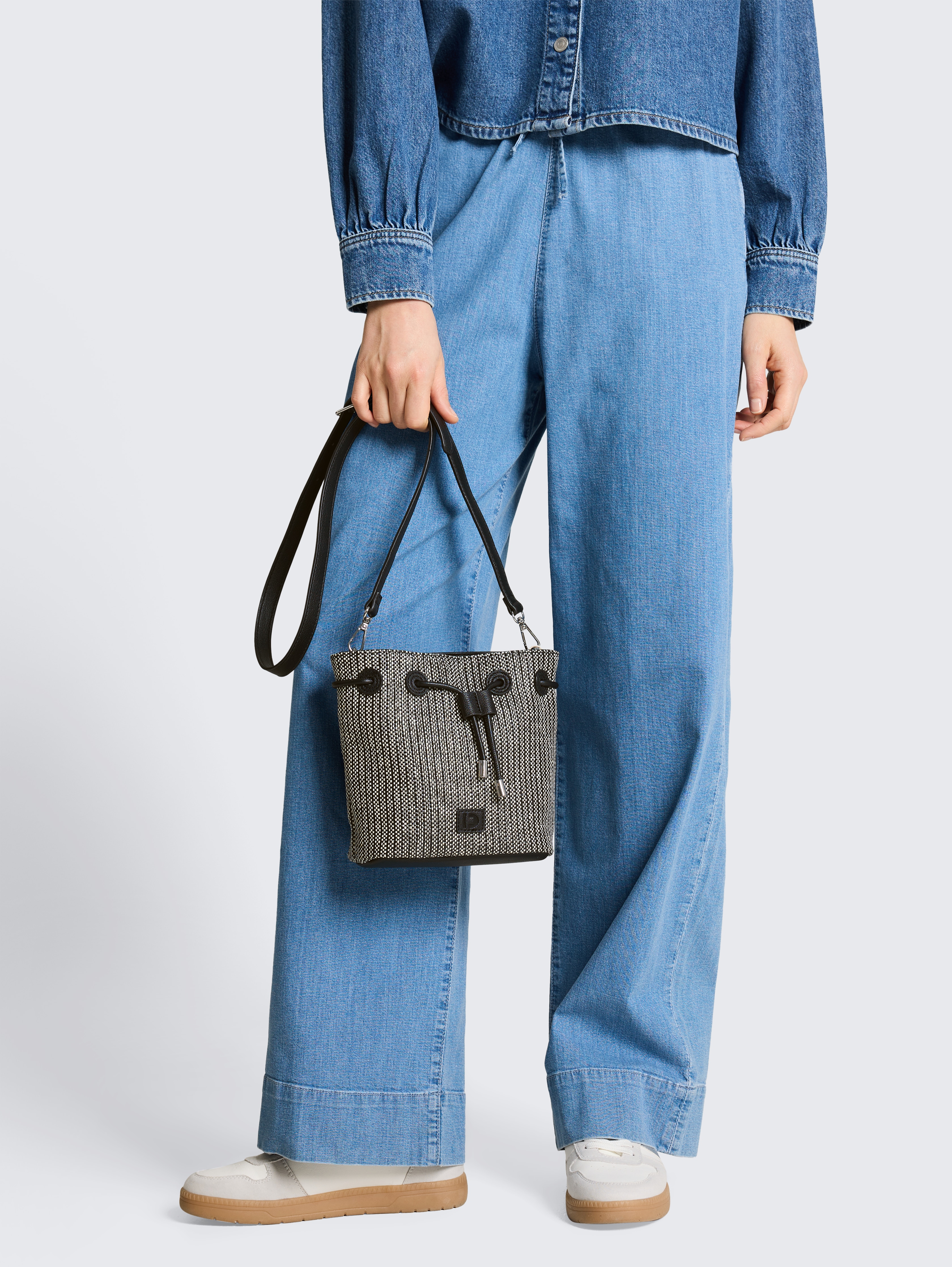 TTMADELYN S Umhängetasche in Bast-Optik von Denim Female, mixed black