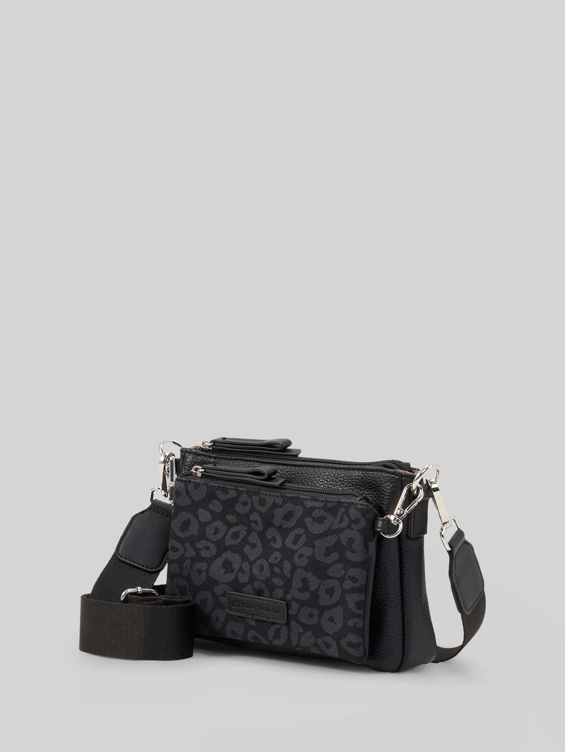 TTJAMILA schoudertas met luipaardprint - leo black - zijaanzicht product 