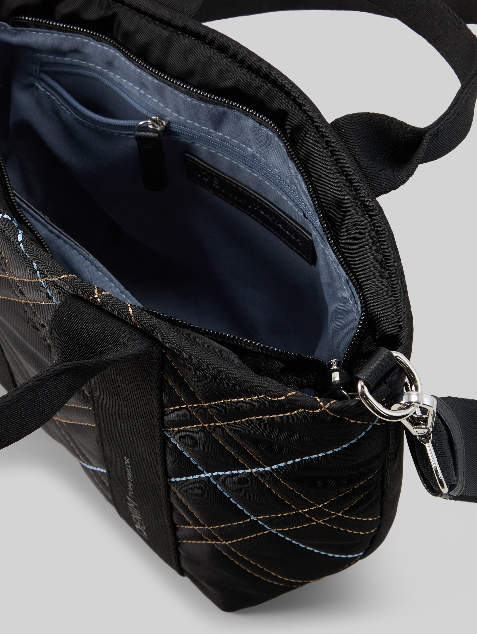 TTAMINTA M shopper met ruitjespatroon - schwarz / black - zijaanzicht product 