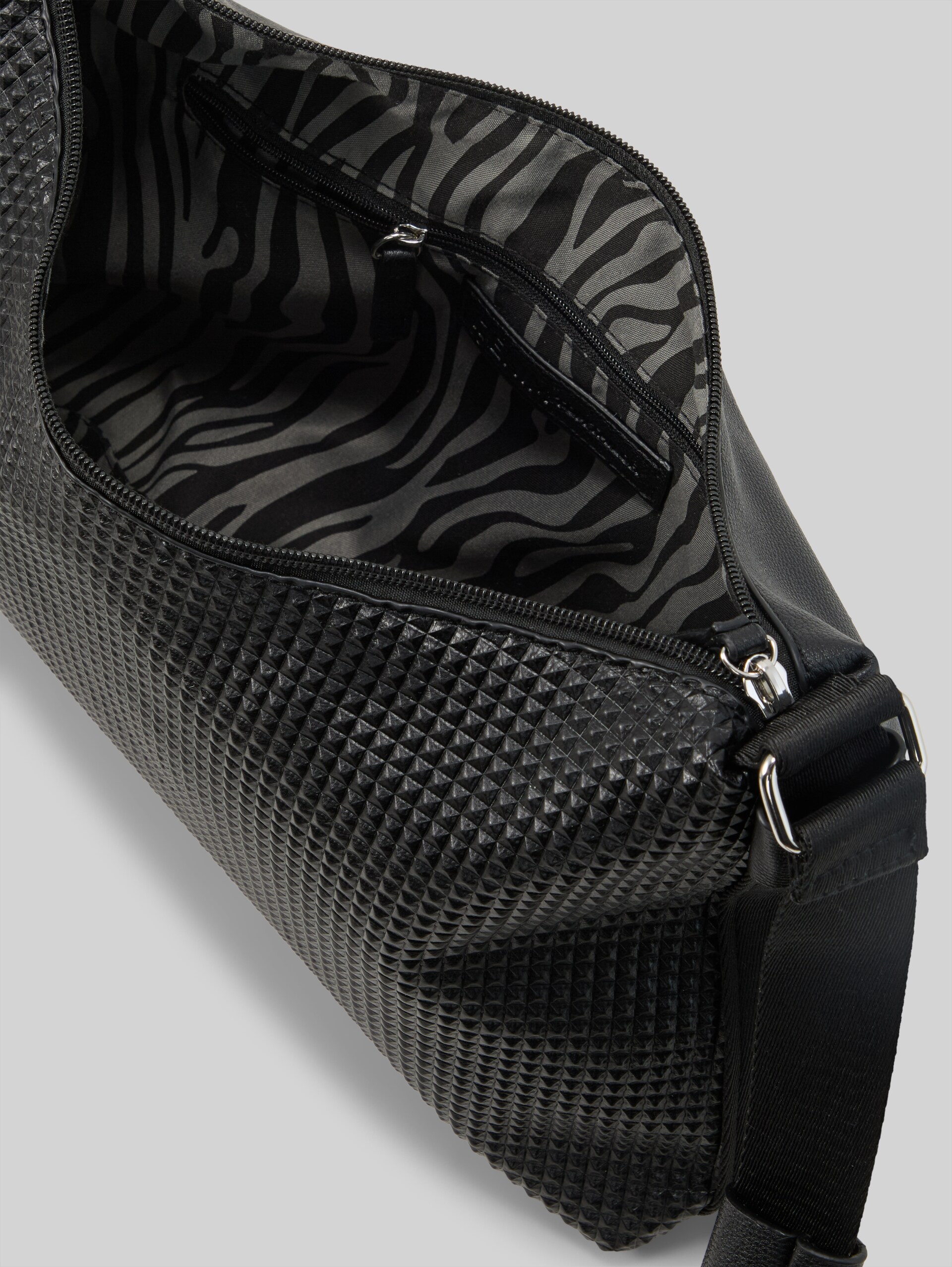 TTCALINA M buideltas met studs - schwarz / black - zijaanzicht product 