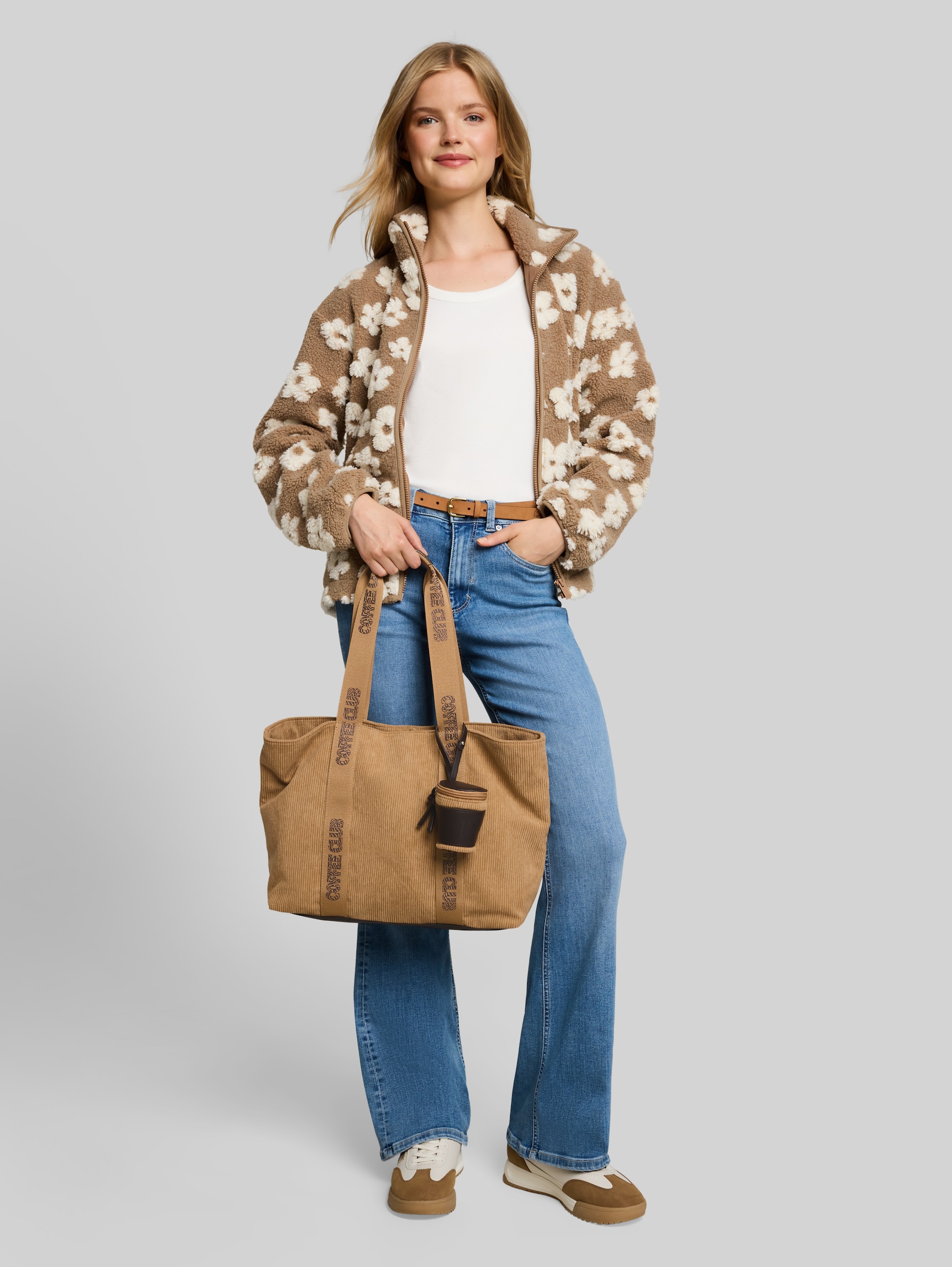 TTCORTINI L Shopper met hanger - camel / camel nature - zijaanzicht model