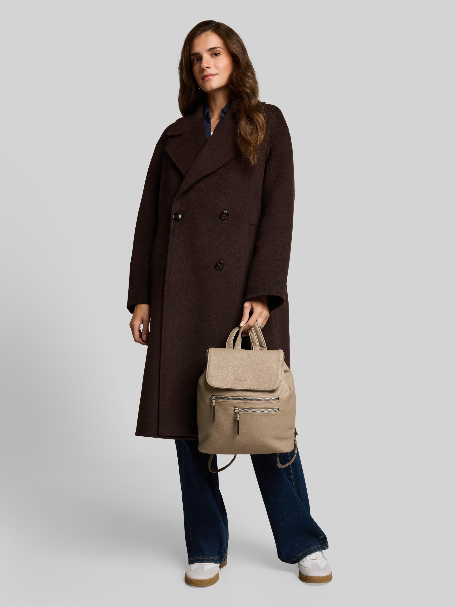 Backpack - taupe / taupe - Vue latérale du modèle