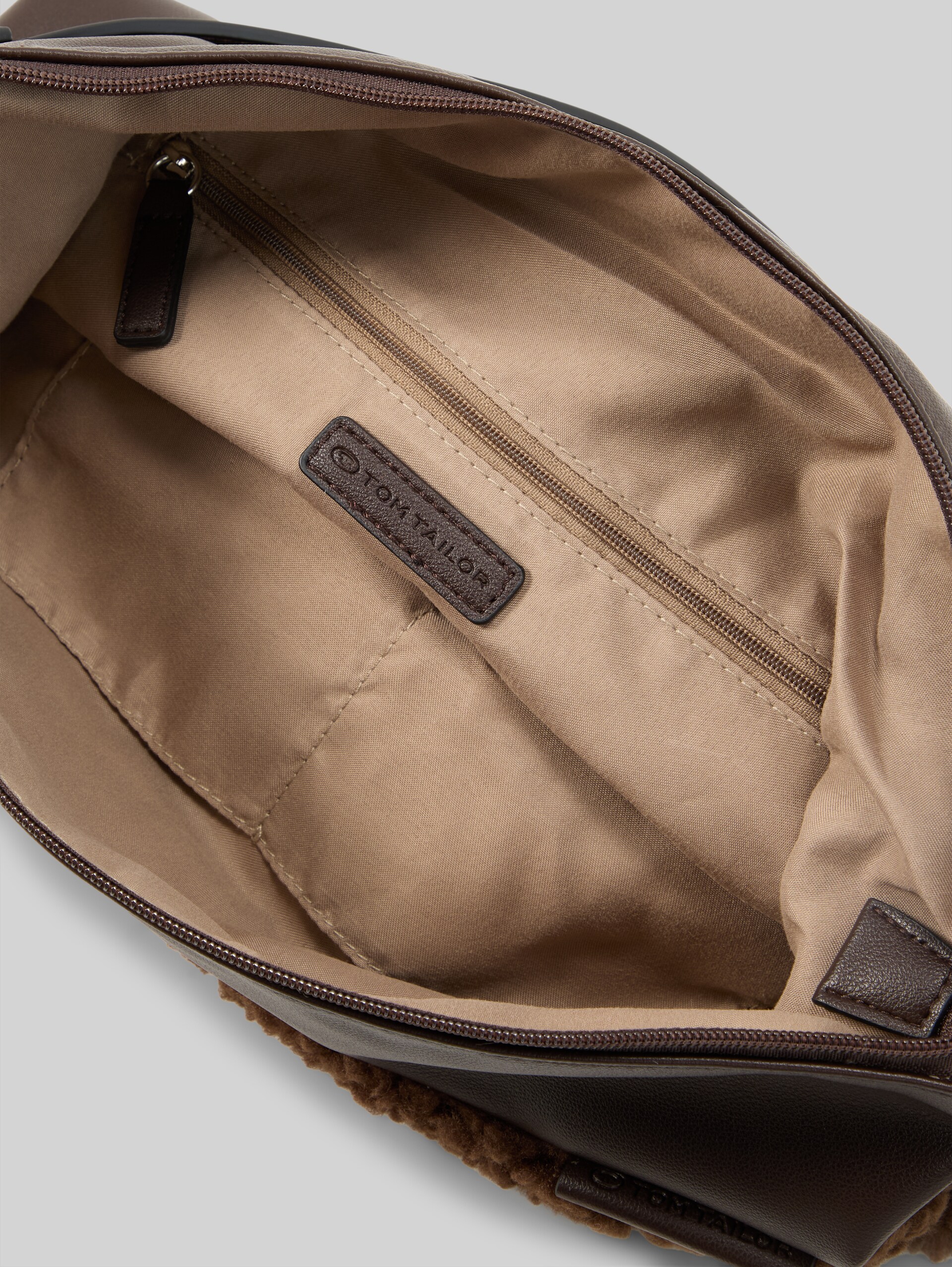 TTZELINA M buideltas met teddybont - dark brown - zijaanzicht product 