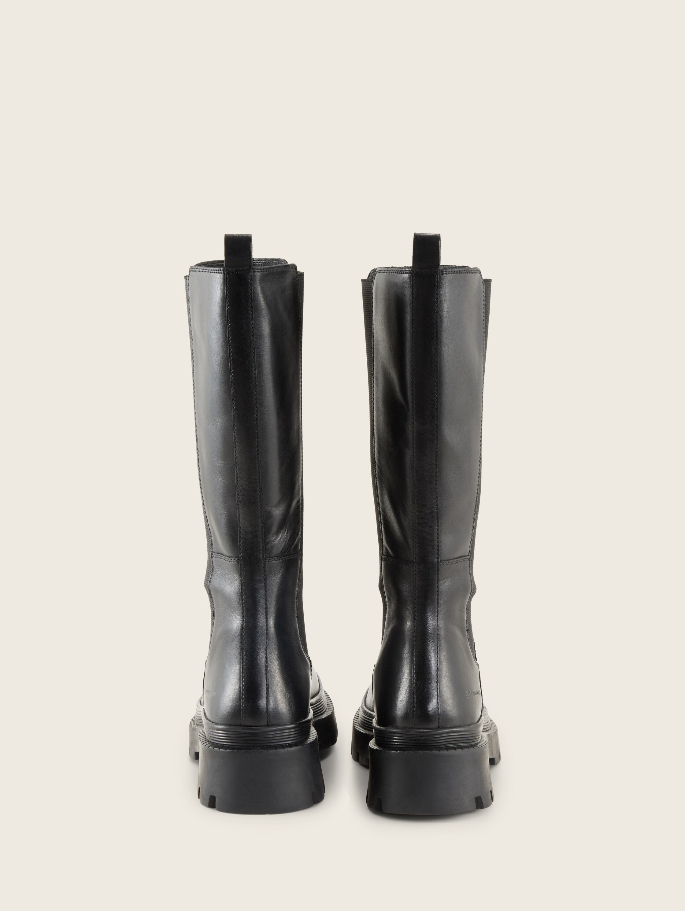 Gefütterte Stiefel aus Leder - black_1 - 