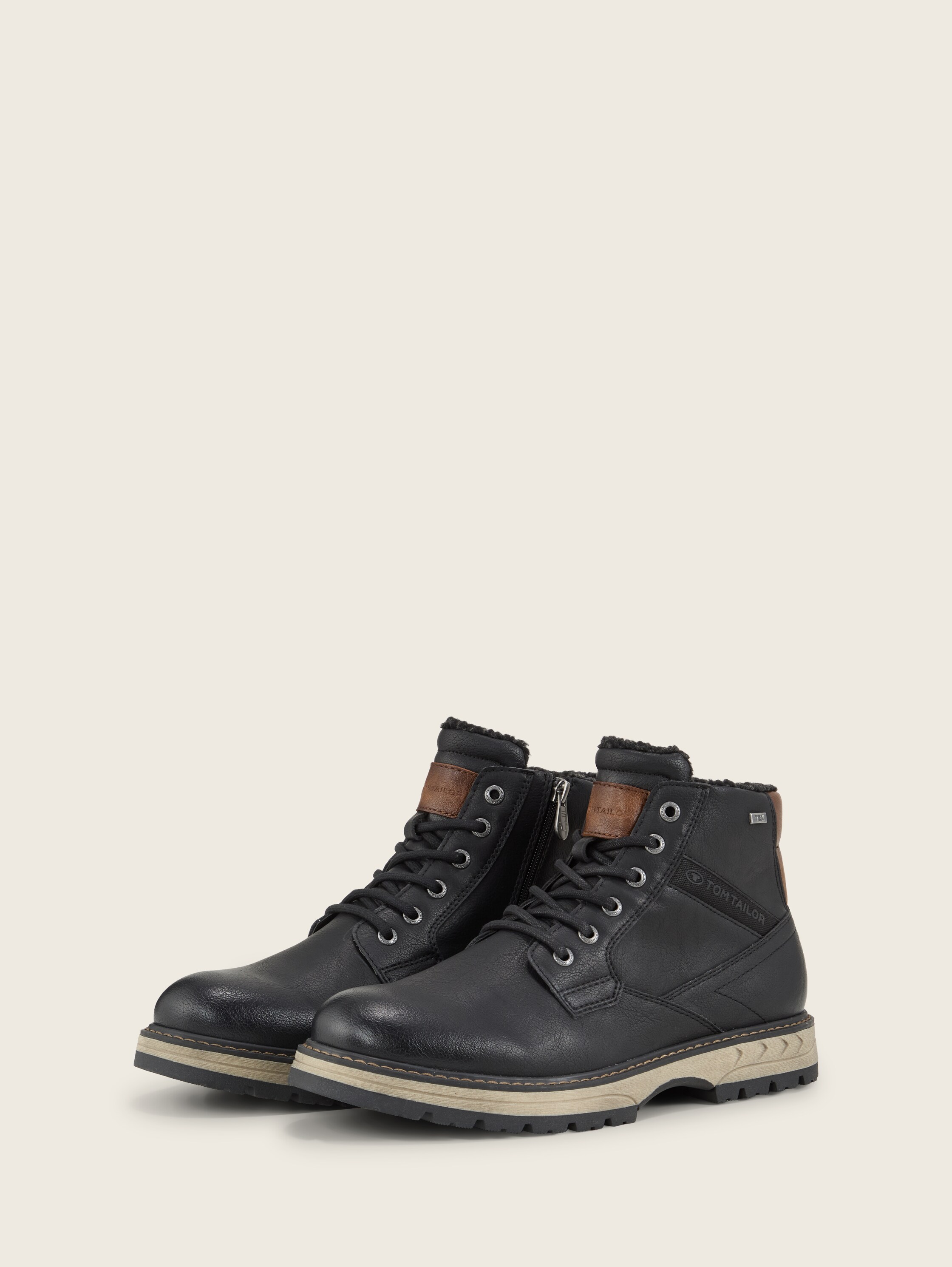 Gefütterte Stiefel - 1
