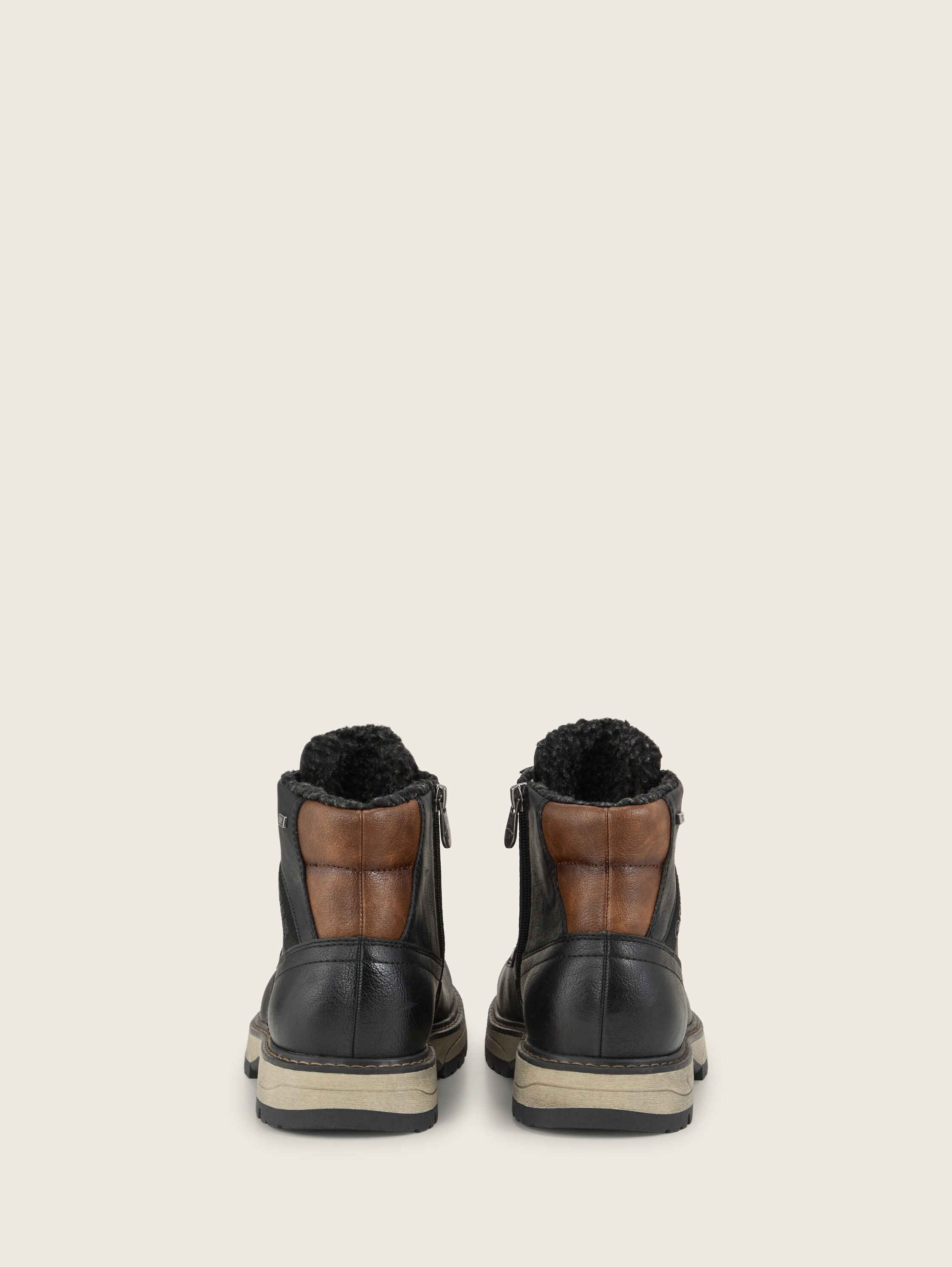 Gefütterte Stiefel - 2