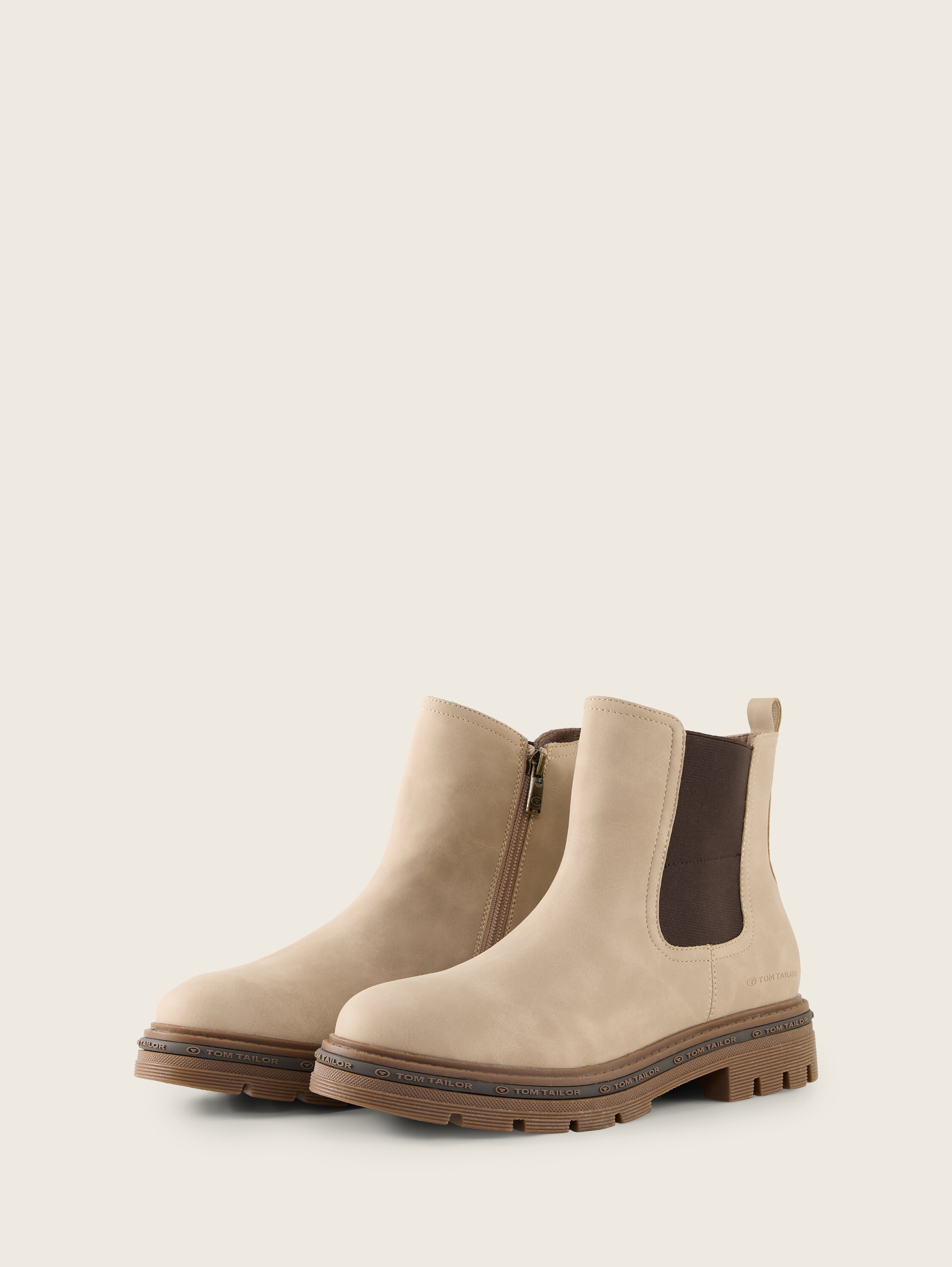 Gefütterte Stiefeletten aus Kunstleder - dk_cream - 