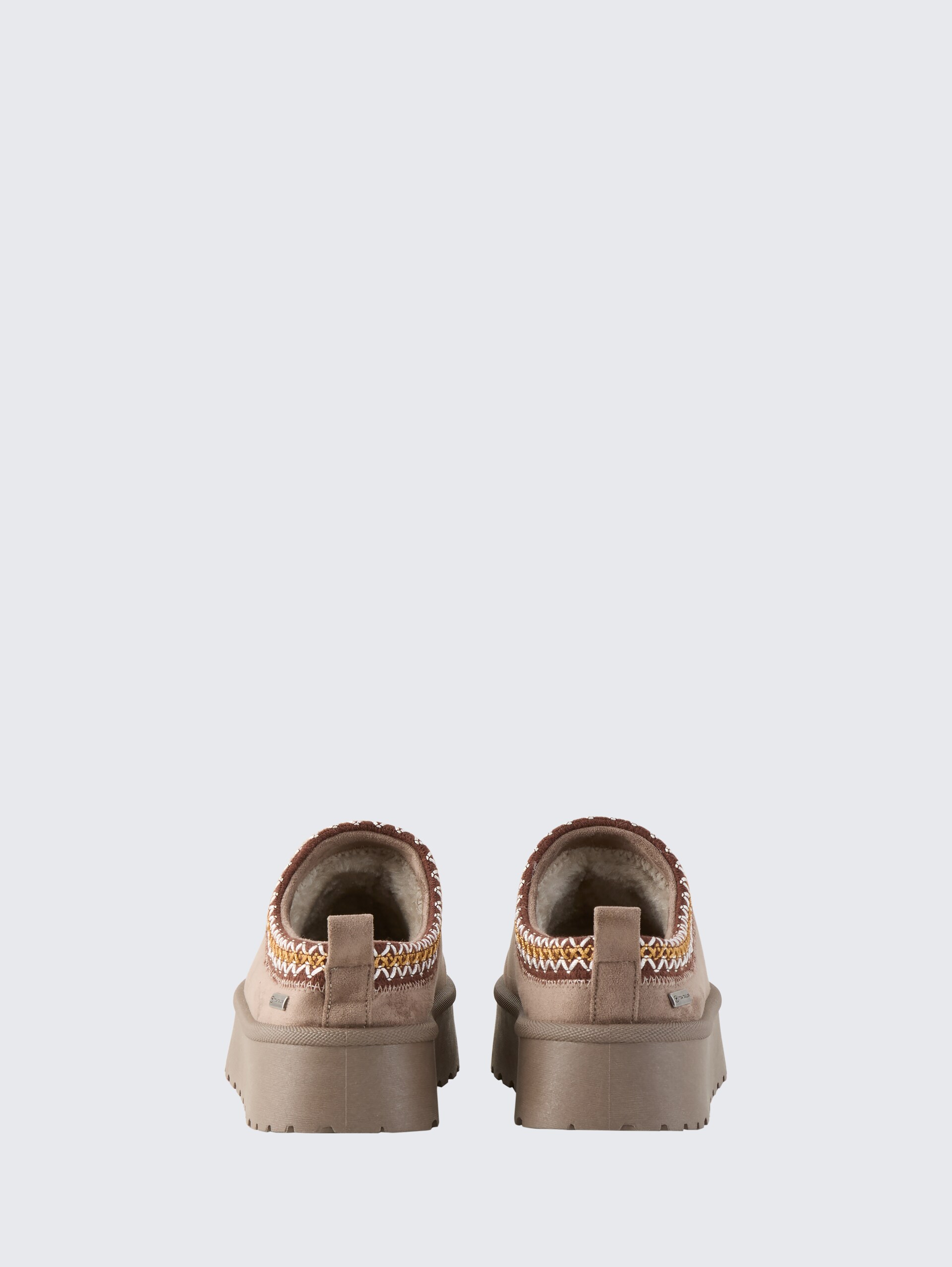 Gefütterte Slipper mit Plateau-Sohle - mud - Produkt-Rückansicht
