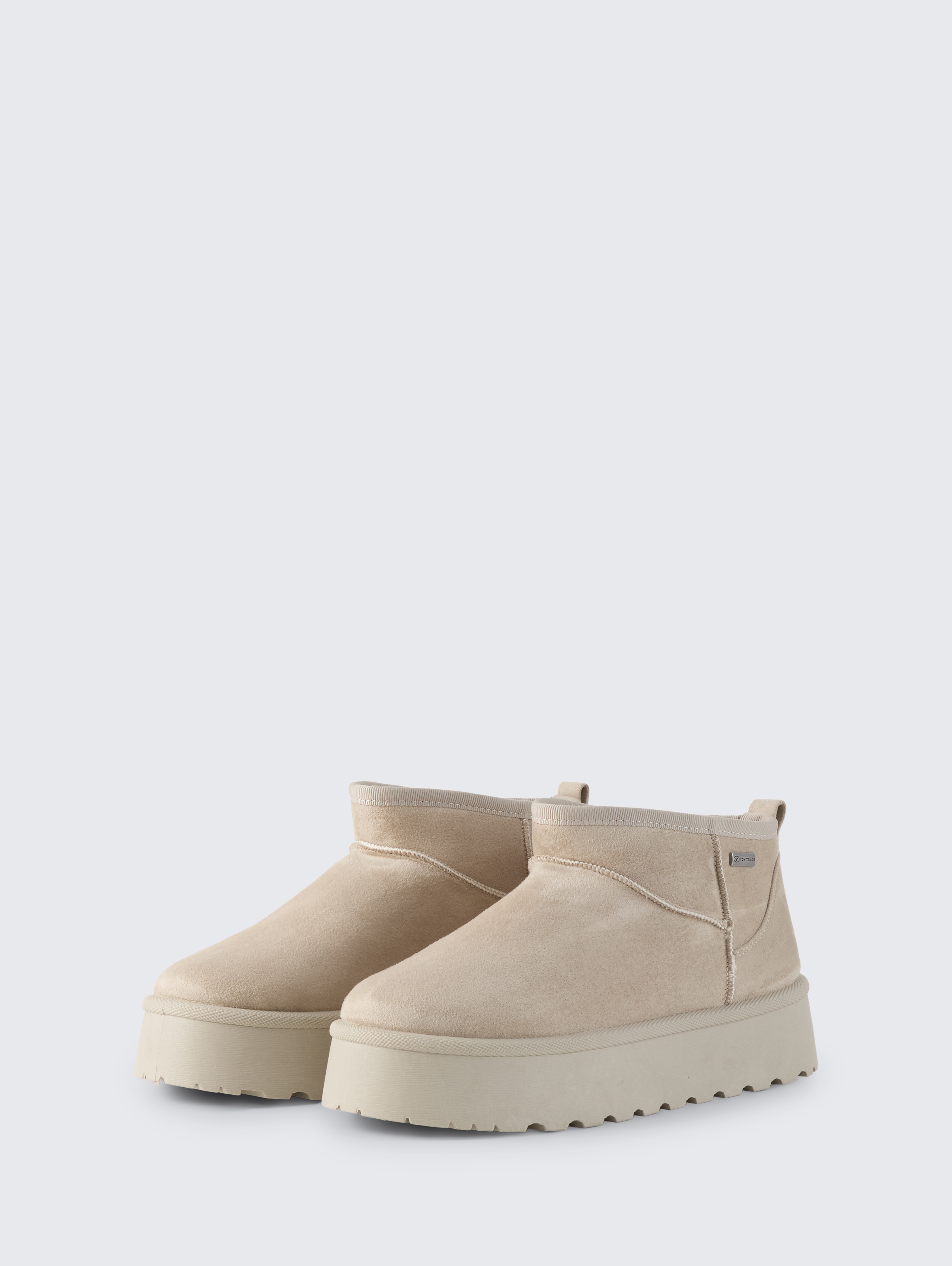 Gefütterte Schneestiefeletten mit Plateau-Sohle von Women, Ice