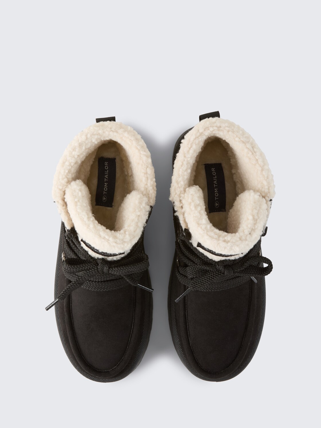 Gefütterte Schneestiefeletten mit Plateau-Sohle - black - Produkt-Ansicht von oben 