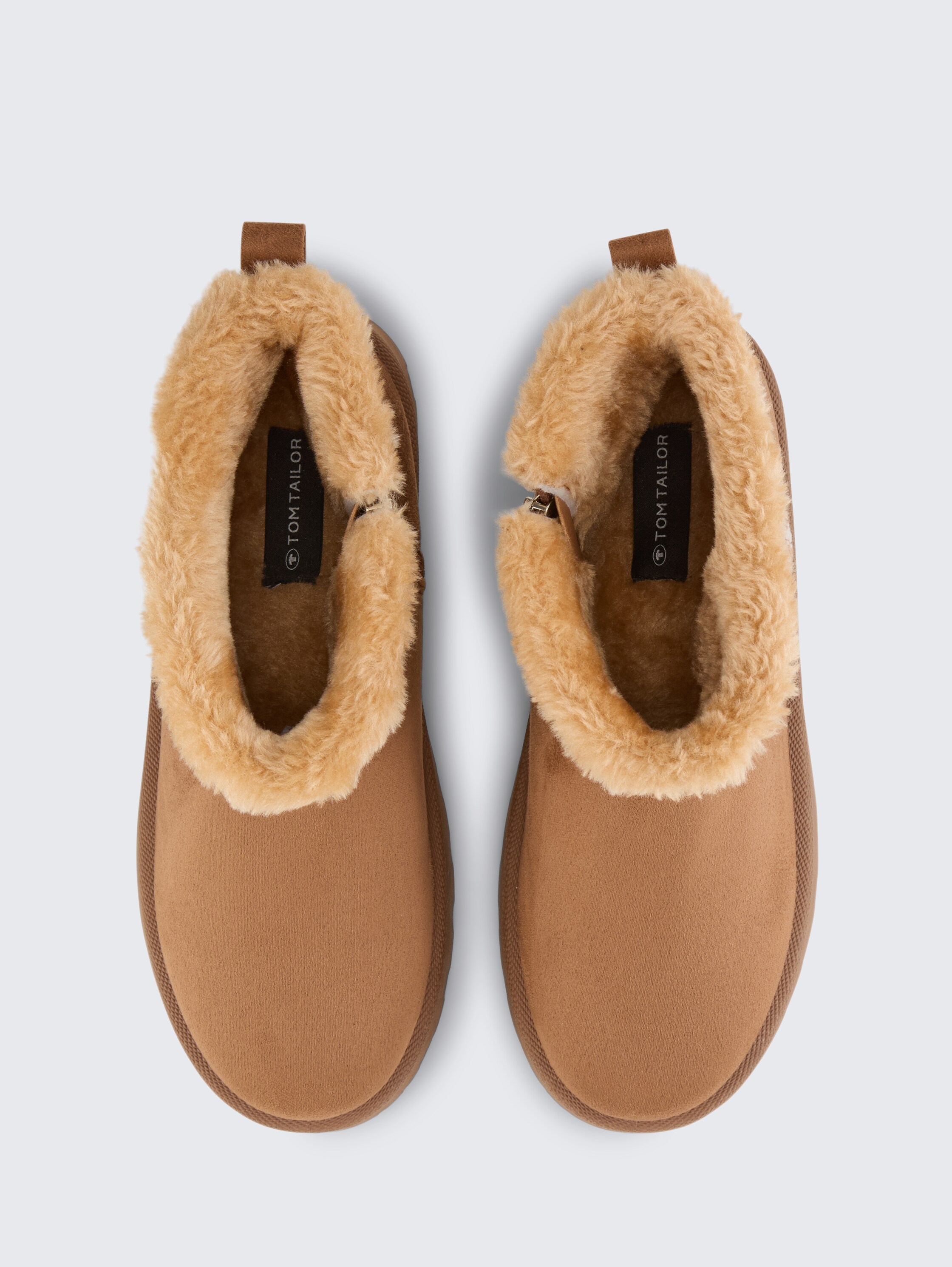 Gefütterte Schneestiefeletten mit Plateau-Sohle - hazel - 