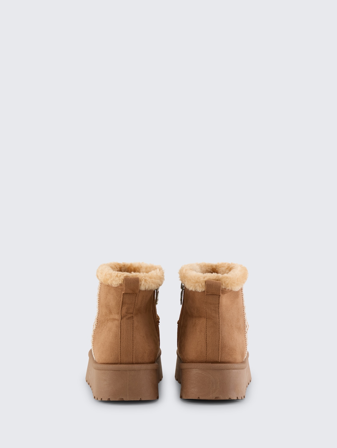 Gefütterte Schneestiefeletten mit Plateau-Sohle - hazel - Produkt-Rückansicht