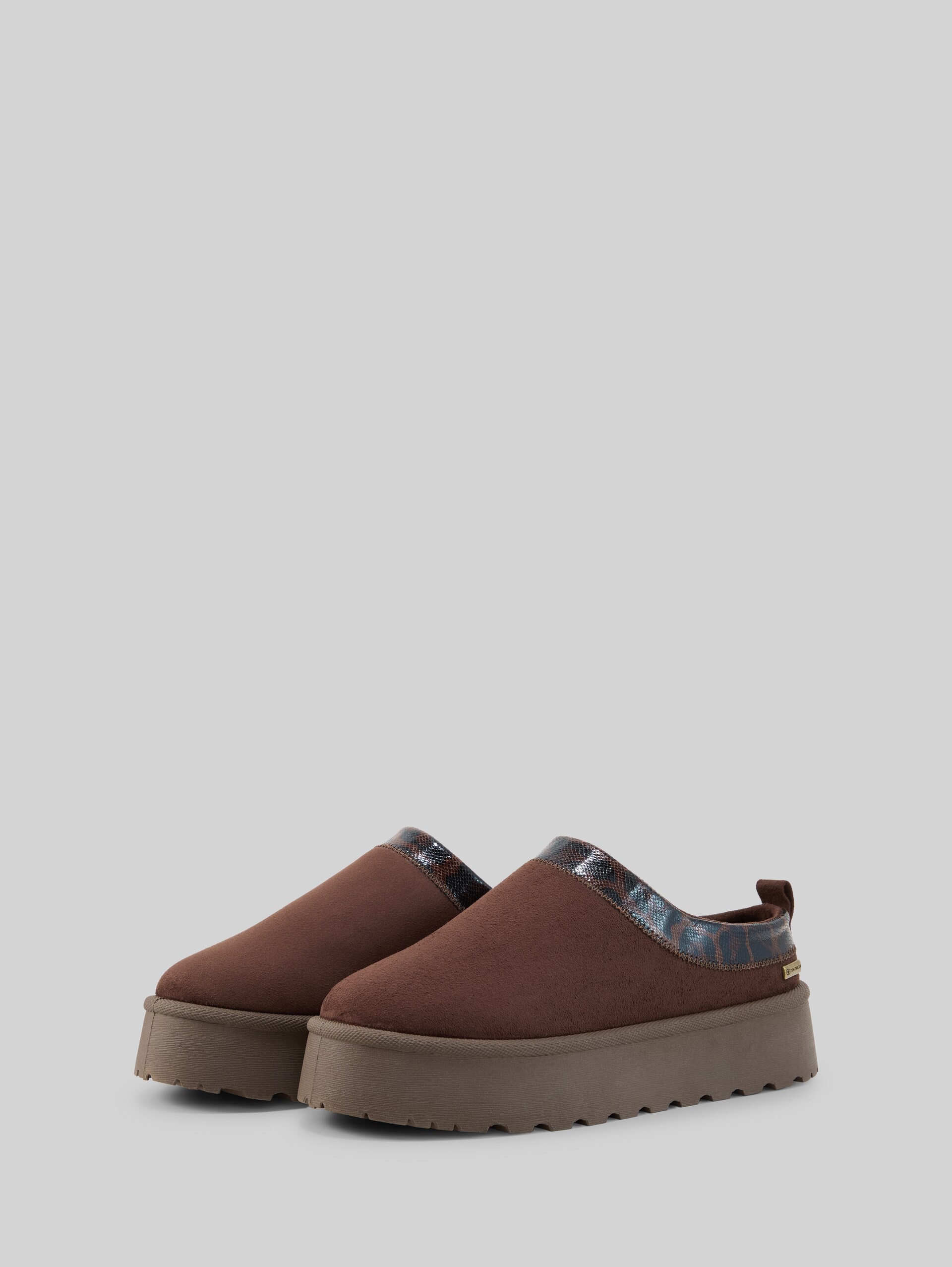 Mocassins doublés à semelle compensée - mokka - vue latérale du produit