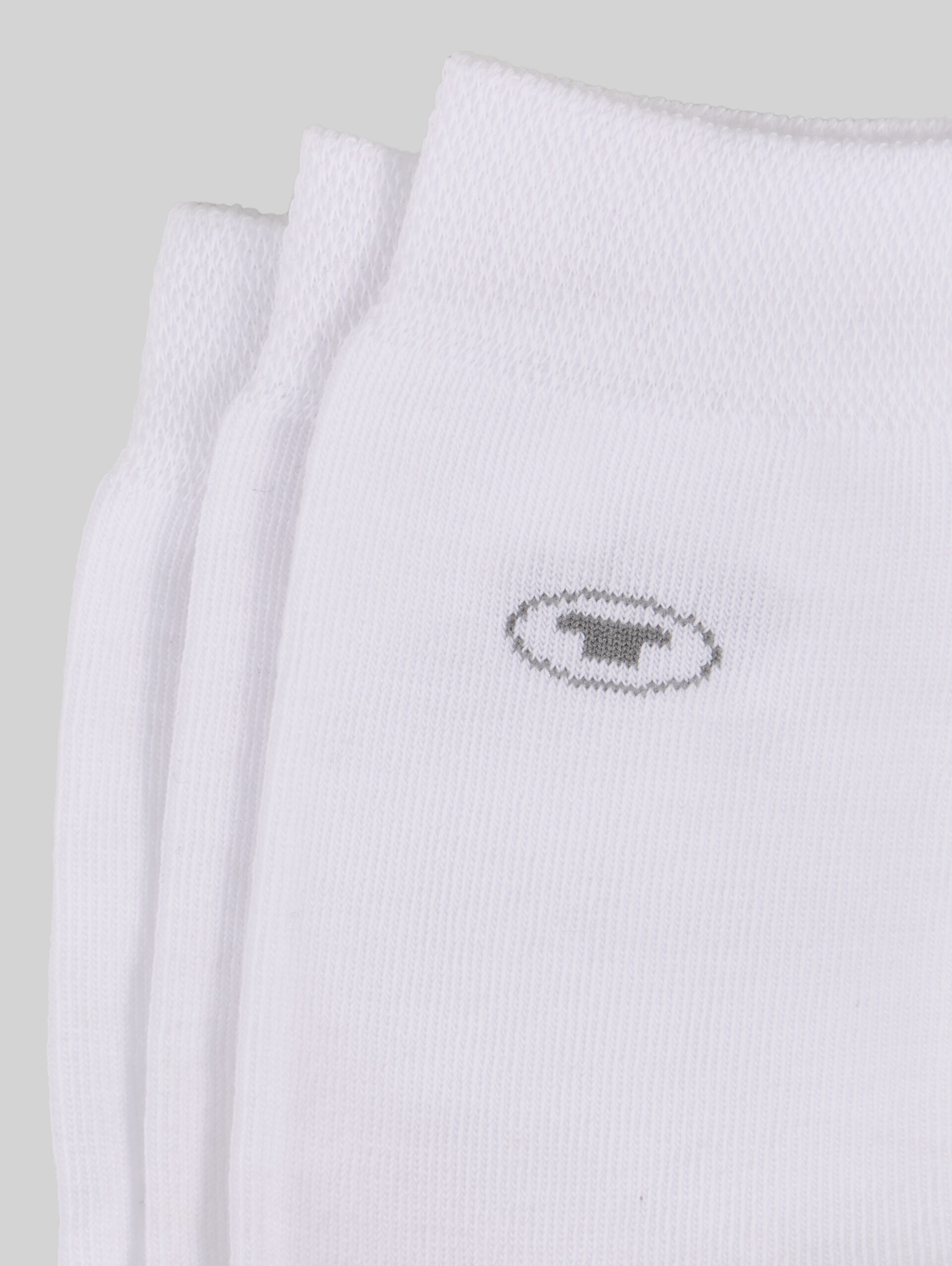 Socks in a set of 3 - white - Product detail view