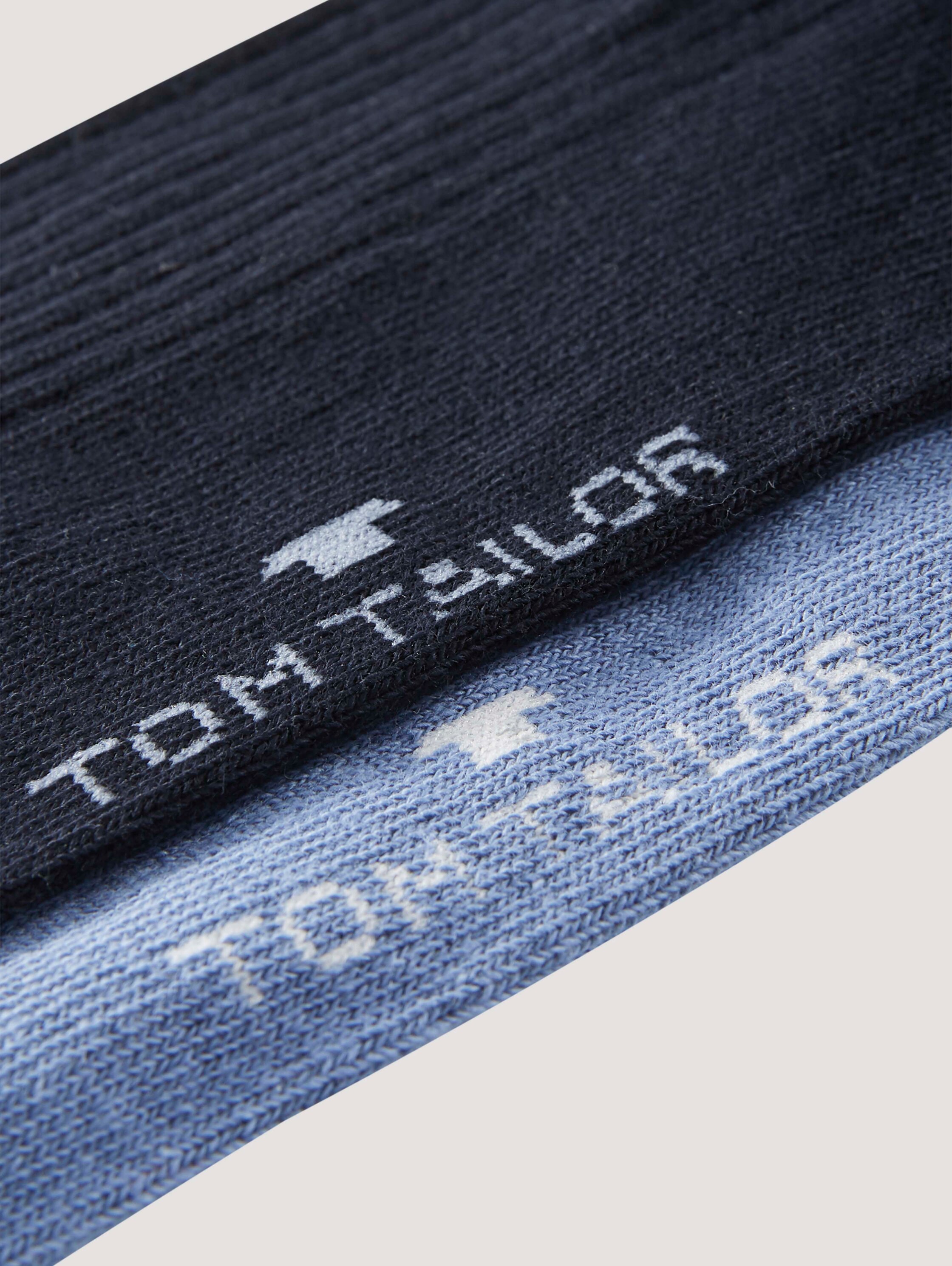 Sportsocken in modernen Farben mit Streifen - 2
