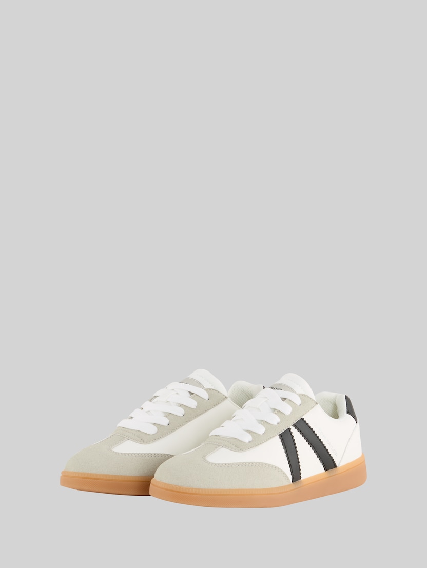 Colour-block trainers by Teen Girls, white-black