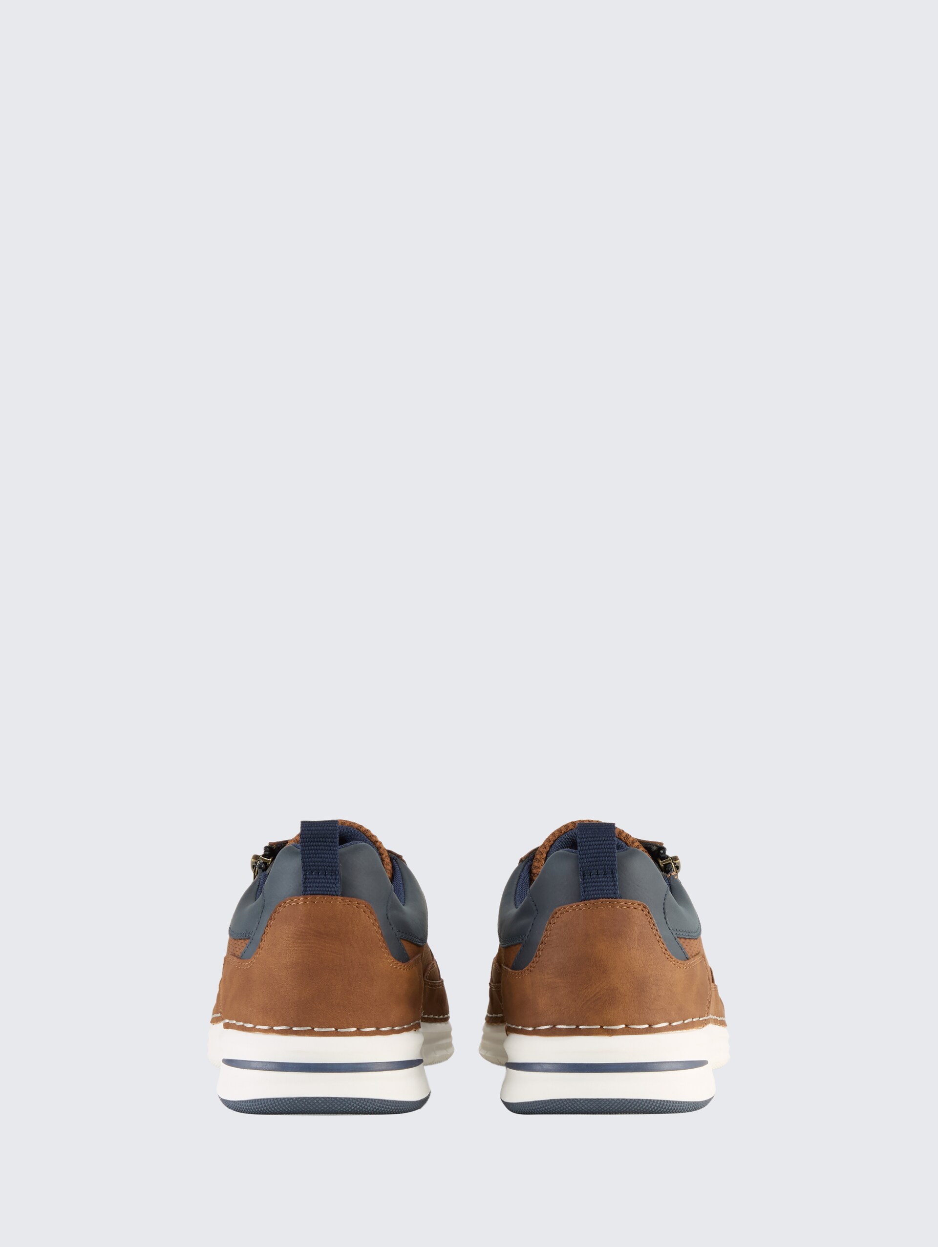 Sneaker aus strukturiertem Lederimitat - cognac - Produkt-Rückansicht