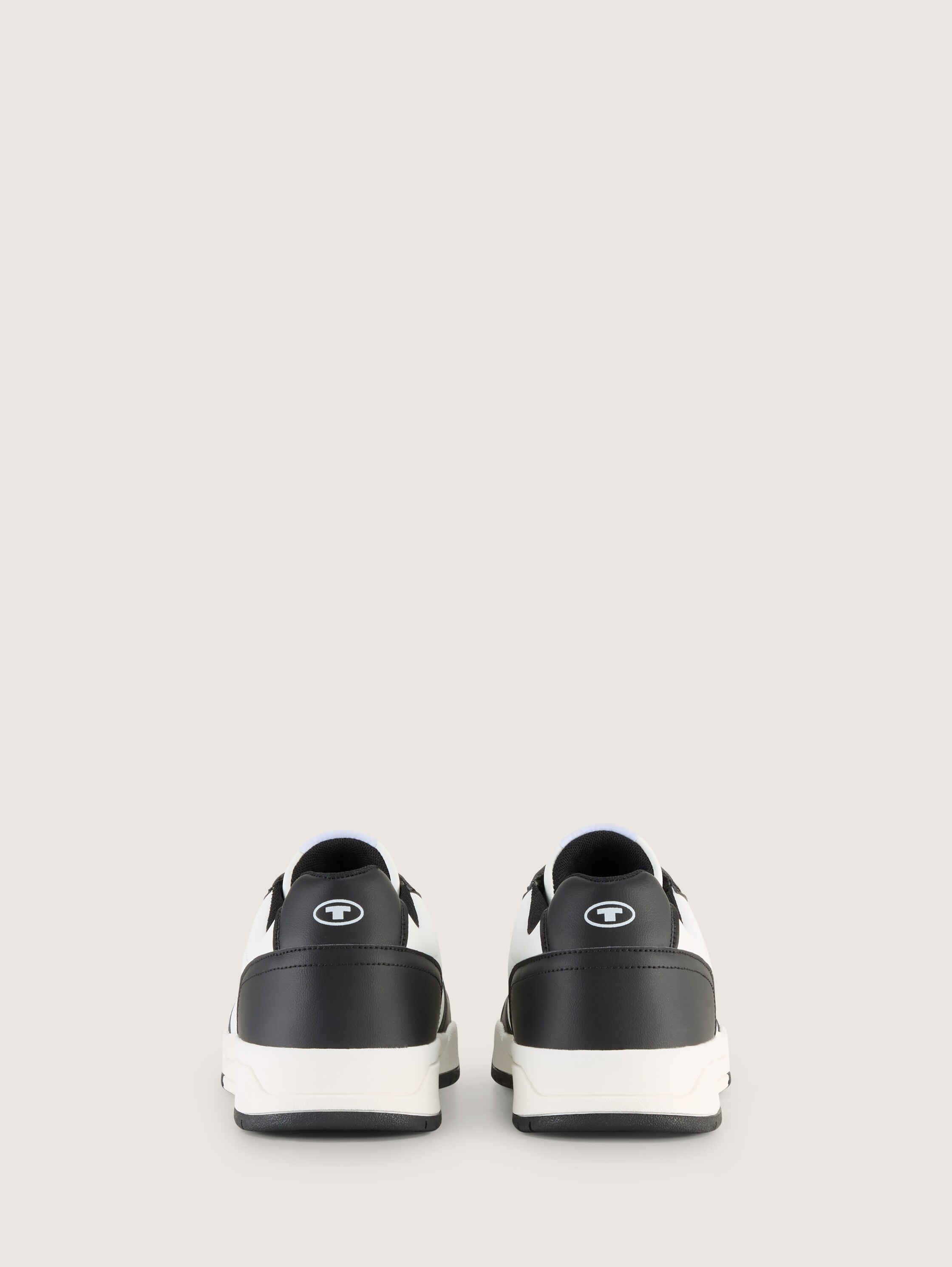 Sneaker mit Colour-Blocking - blackwhite - 