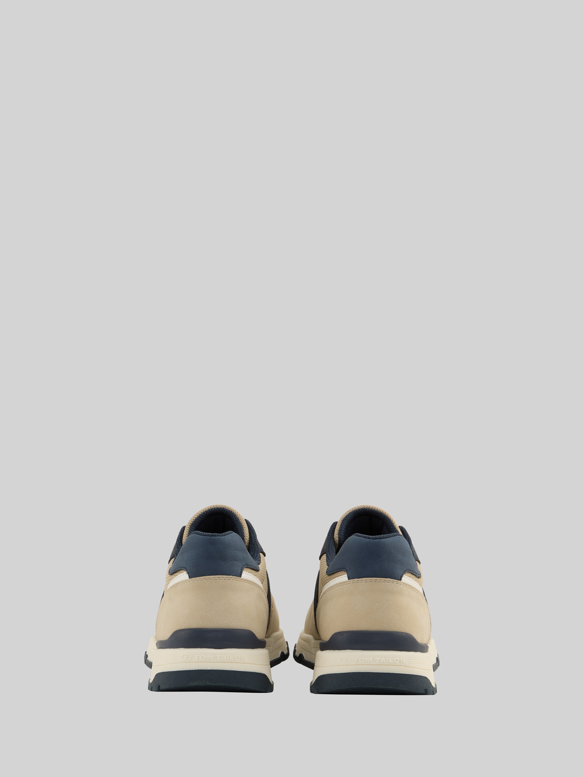 Sneakers with mesh insert - beige - Product rear view