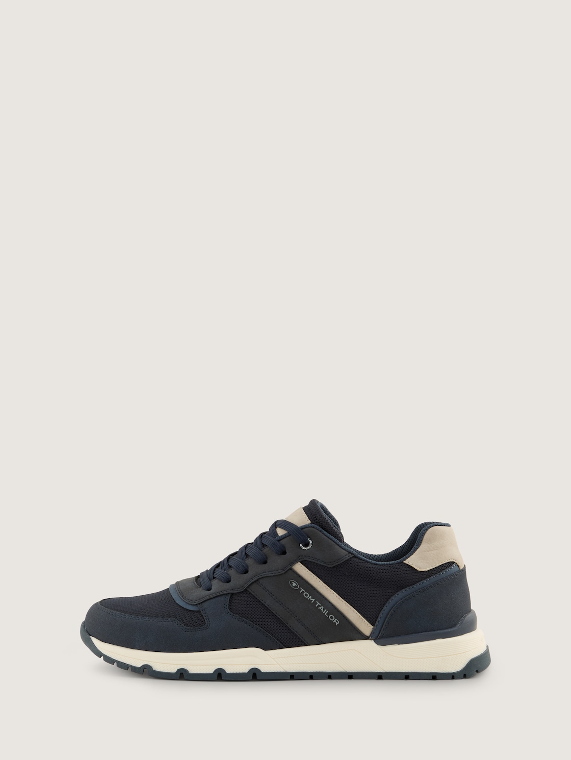 Sneaker mit Mesh-Einsatz - navy - seitliche Produkt-Ansicht