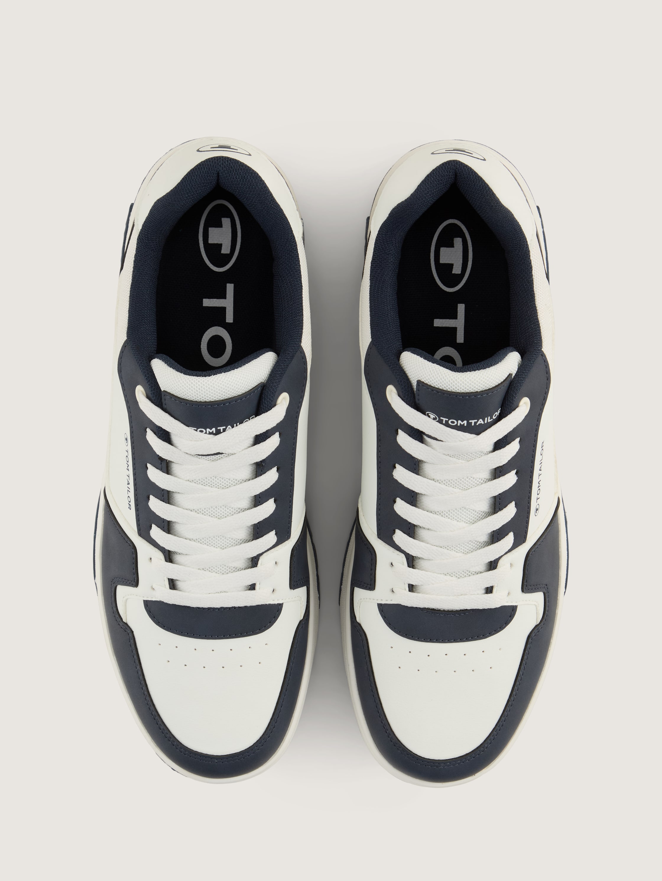 Sneaker mit Colour-Blocking - whitenavy - 