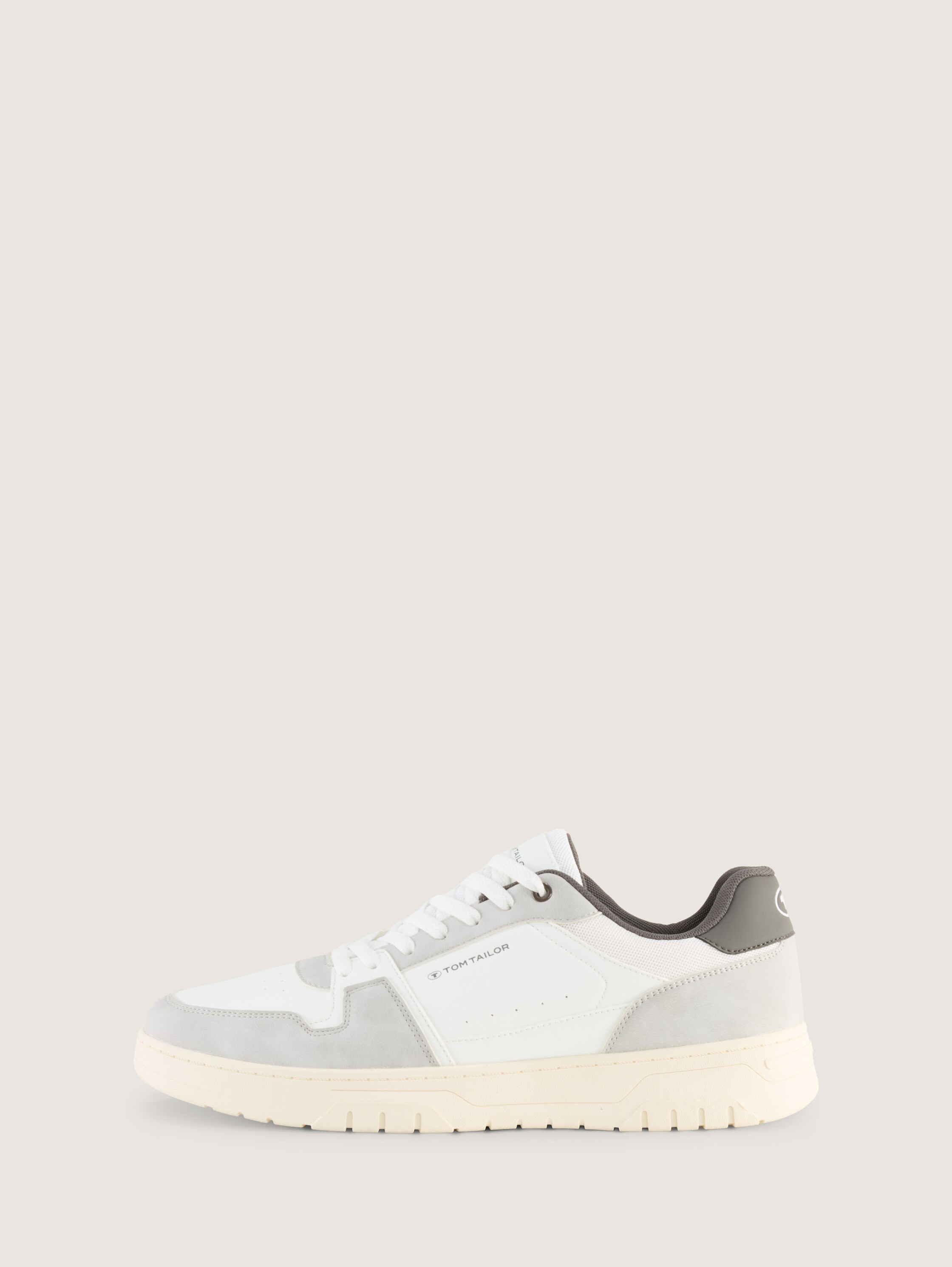Sneaker mit Colour-Blocking - whiteltgrey - seitliche Produkt-Ansicht