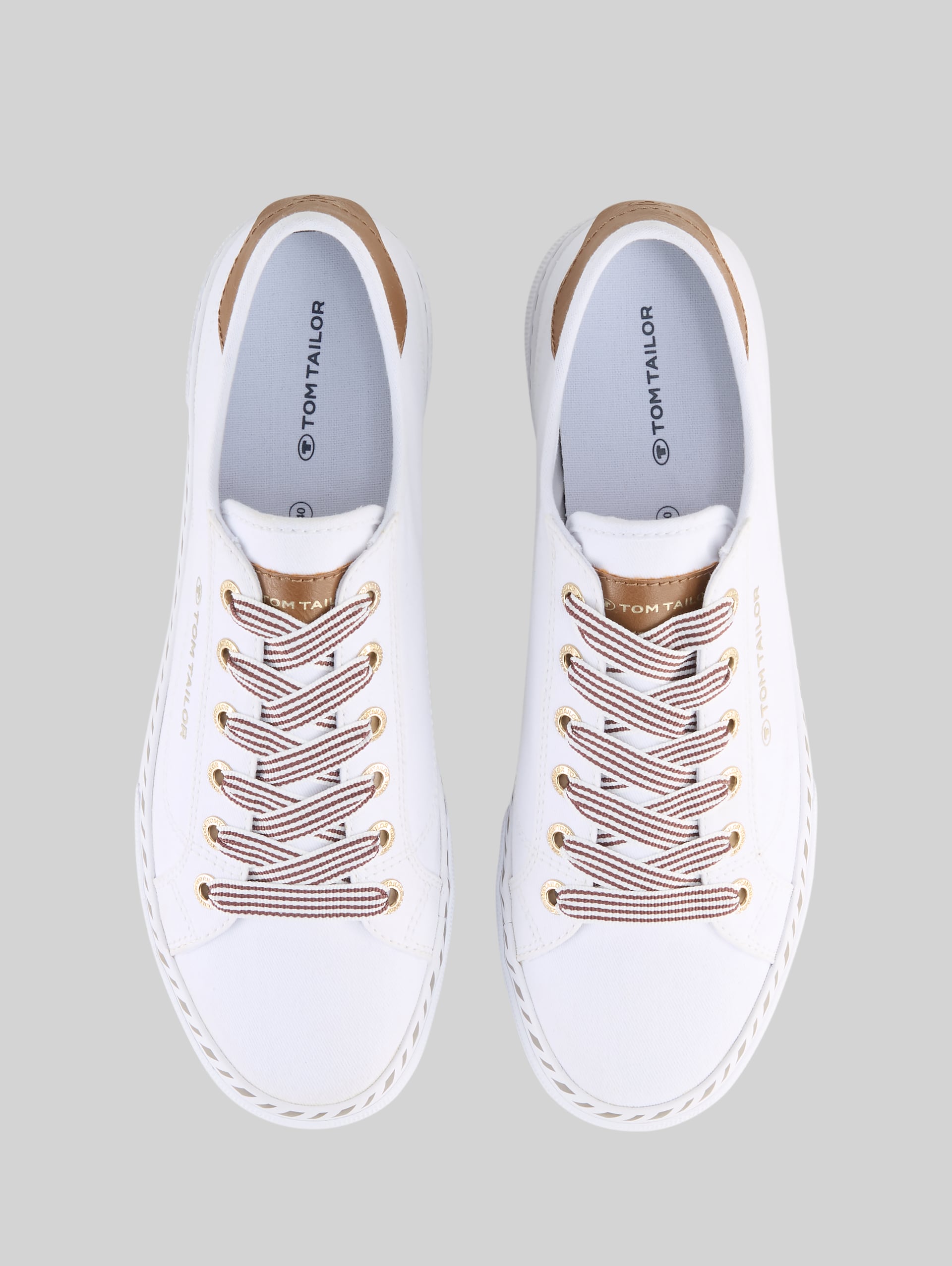 Lightweight trainers made from textile fabric - white - Product view from top 