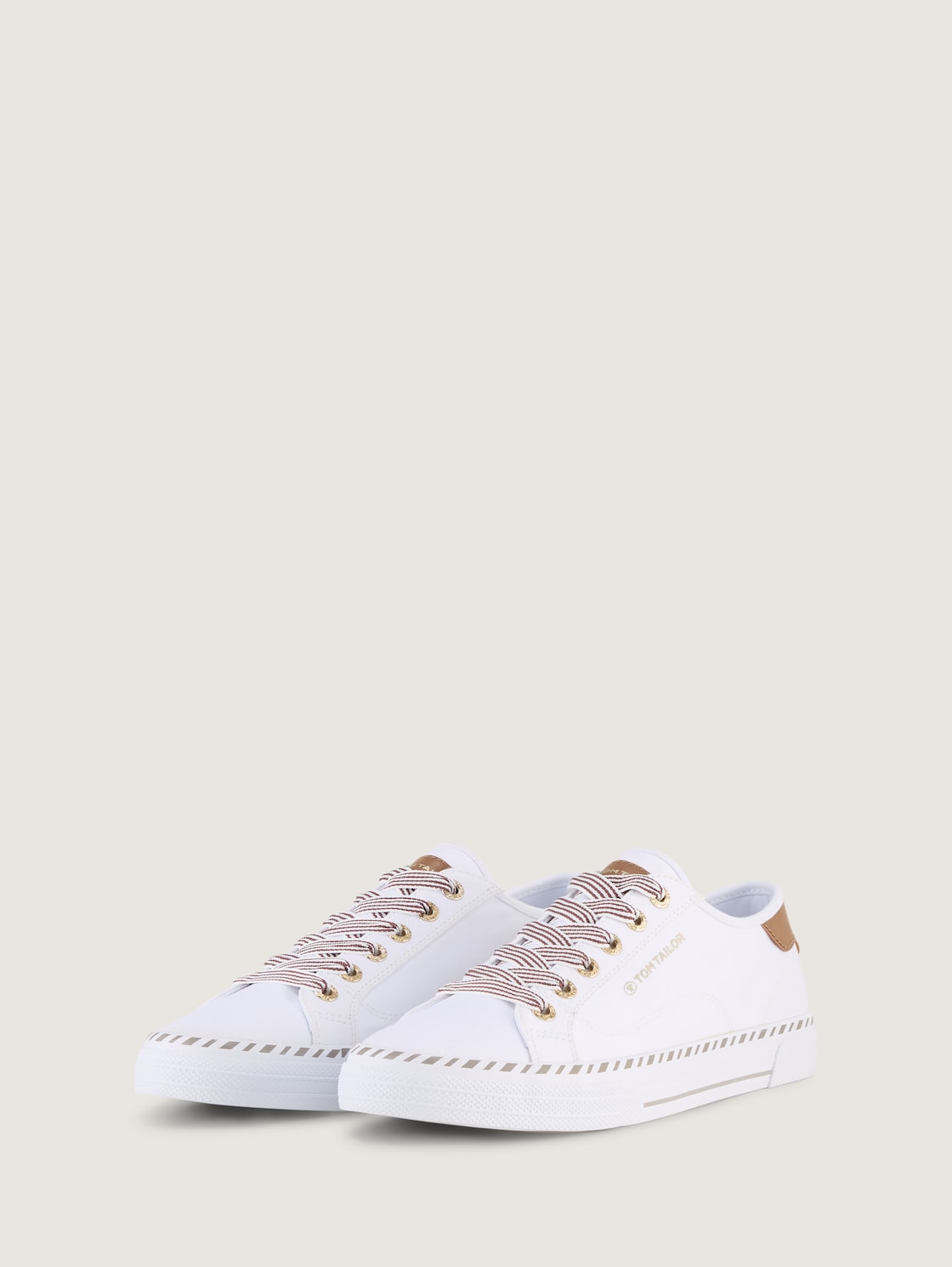 Leichter Sneaker aus Textilstoff - white - seitliche Produkt-Ansicht