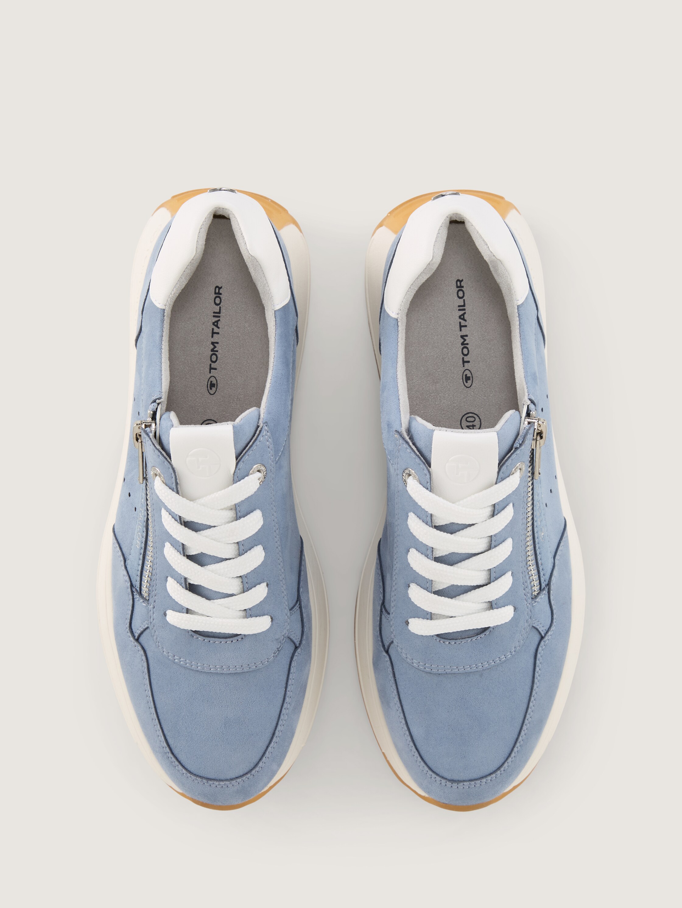 Sneaker mit dekorativem seitlichem Reißverschluss - sky - 