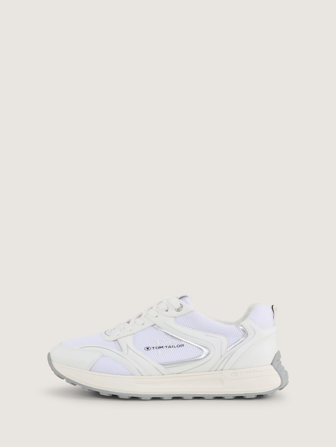 Sneaker mit Mesh-Einsatz - white - seitliche Produkt-Ansicht