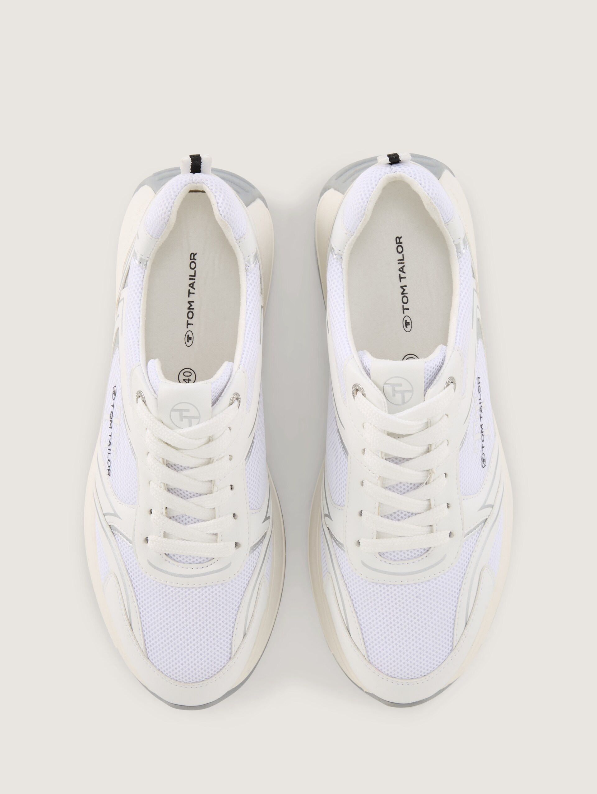 Sneaker met mesh inzetstuk - white - Bovenaanzicht product 