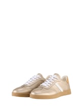 Sélectionné, Baskets en similicuir de qualité supérieure par Tom Tailor, doré