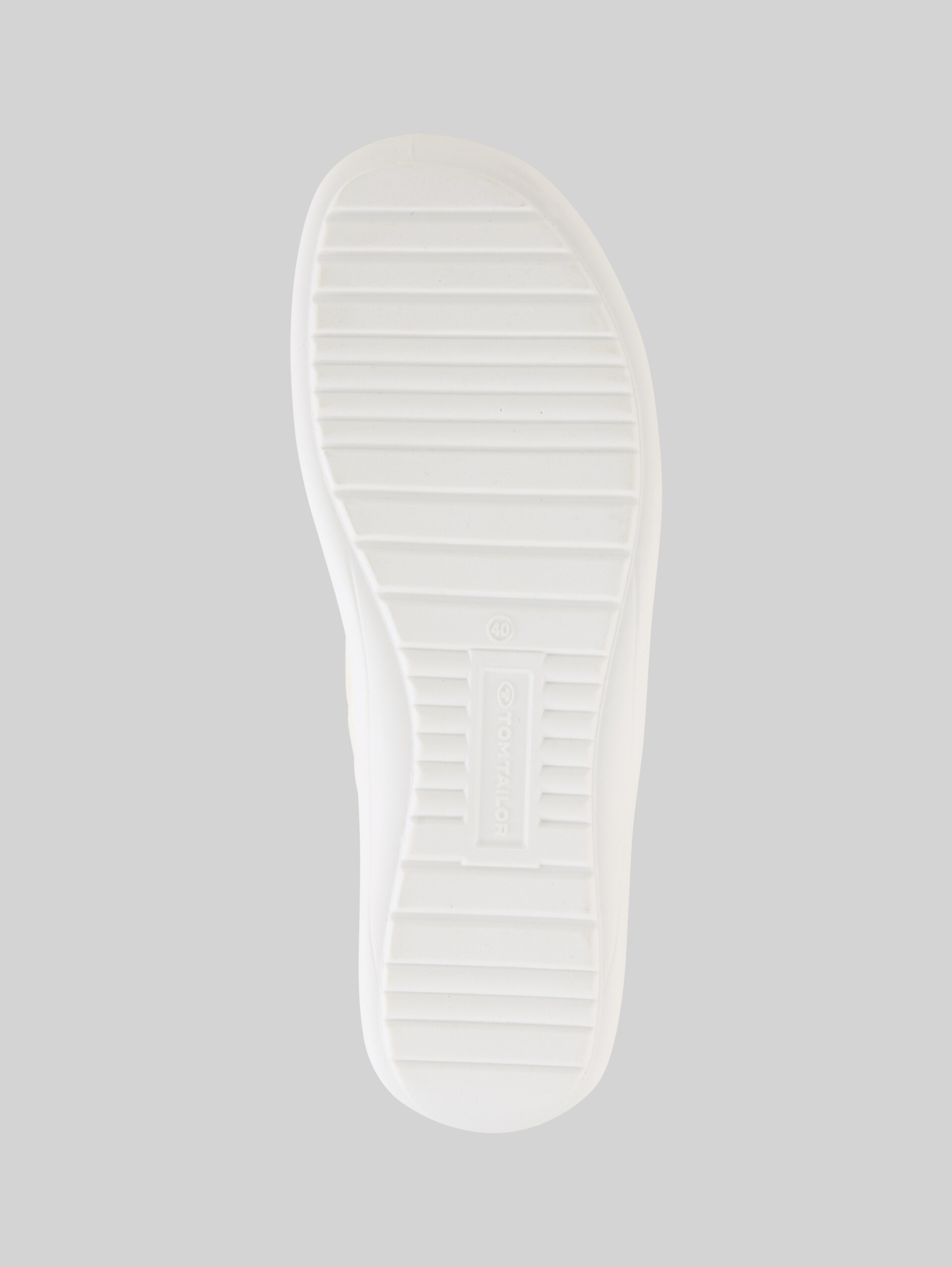 Flat slip-ons with straps - white - Product view sole 